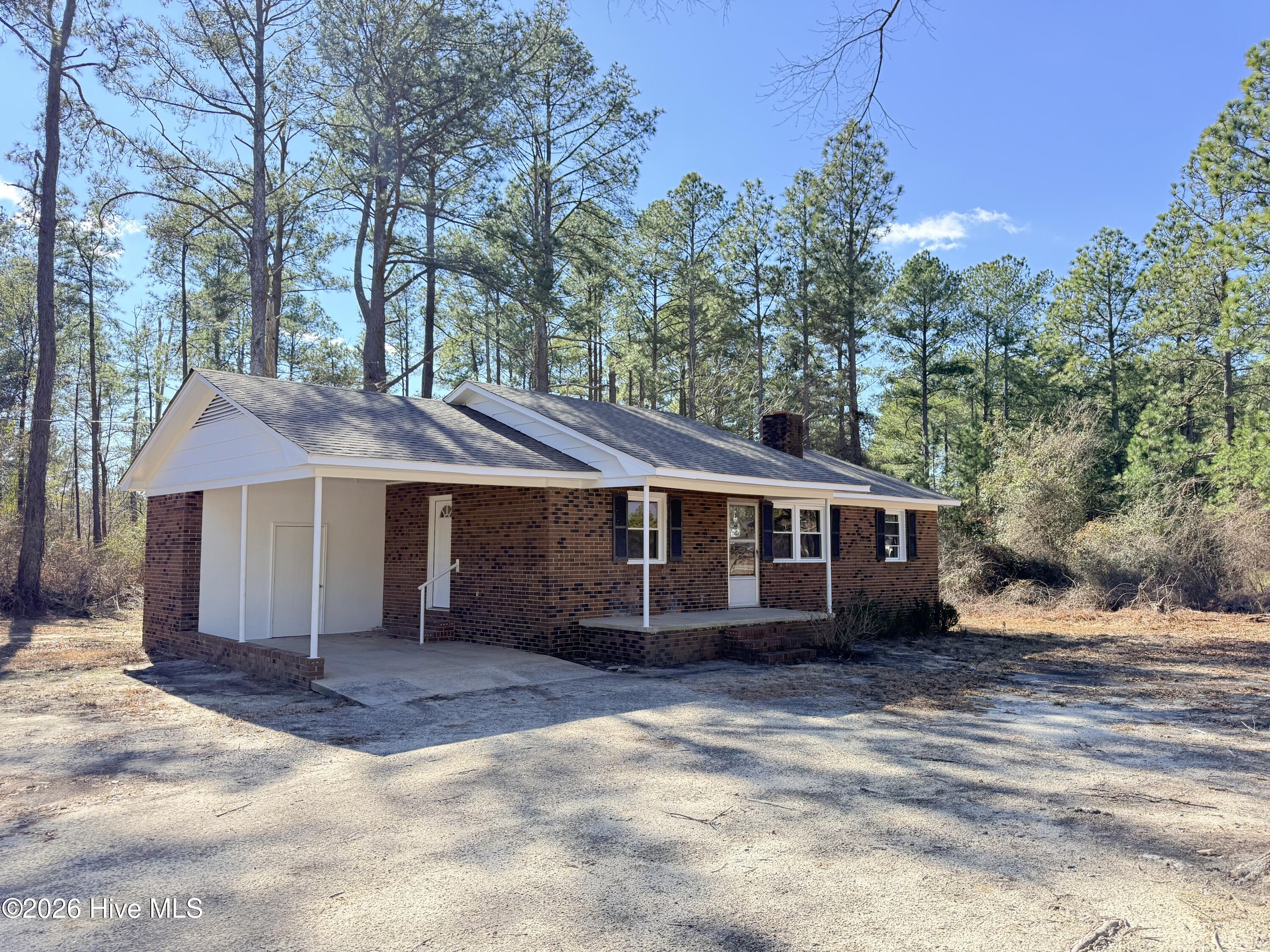 2220 Nc-211 Property Photo 2