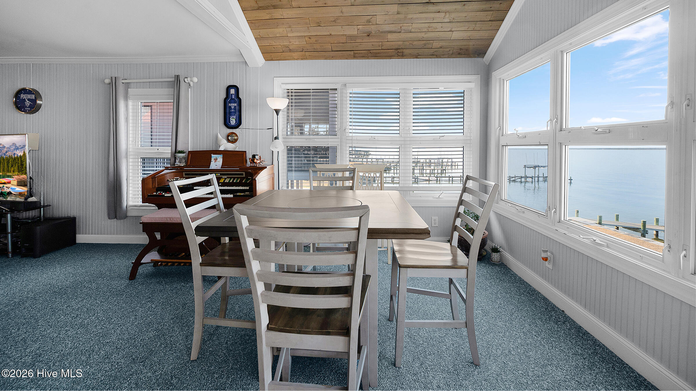 281 Water Street Property Photo 12