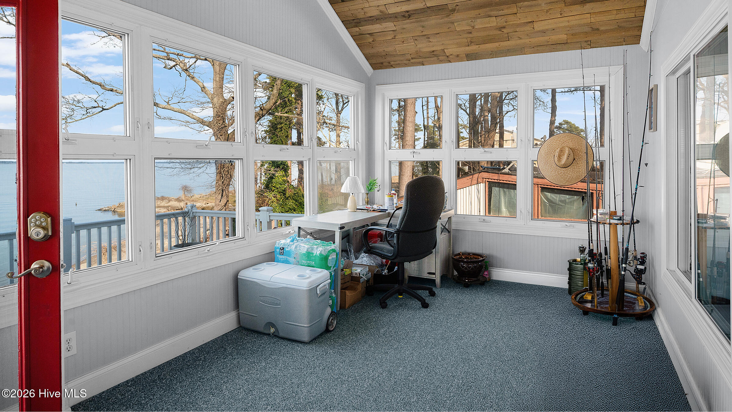 281 Water Street Property Photo 14
