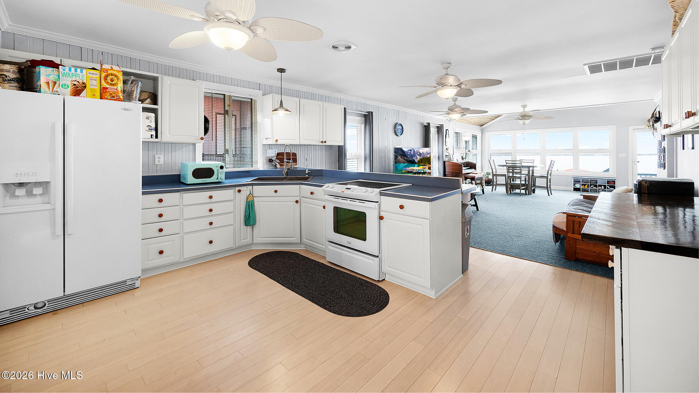 281 Water Street Property Photo 15