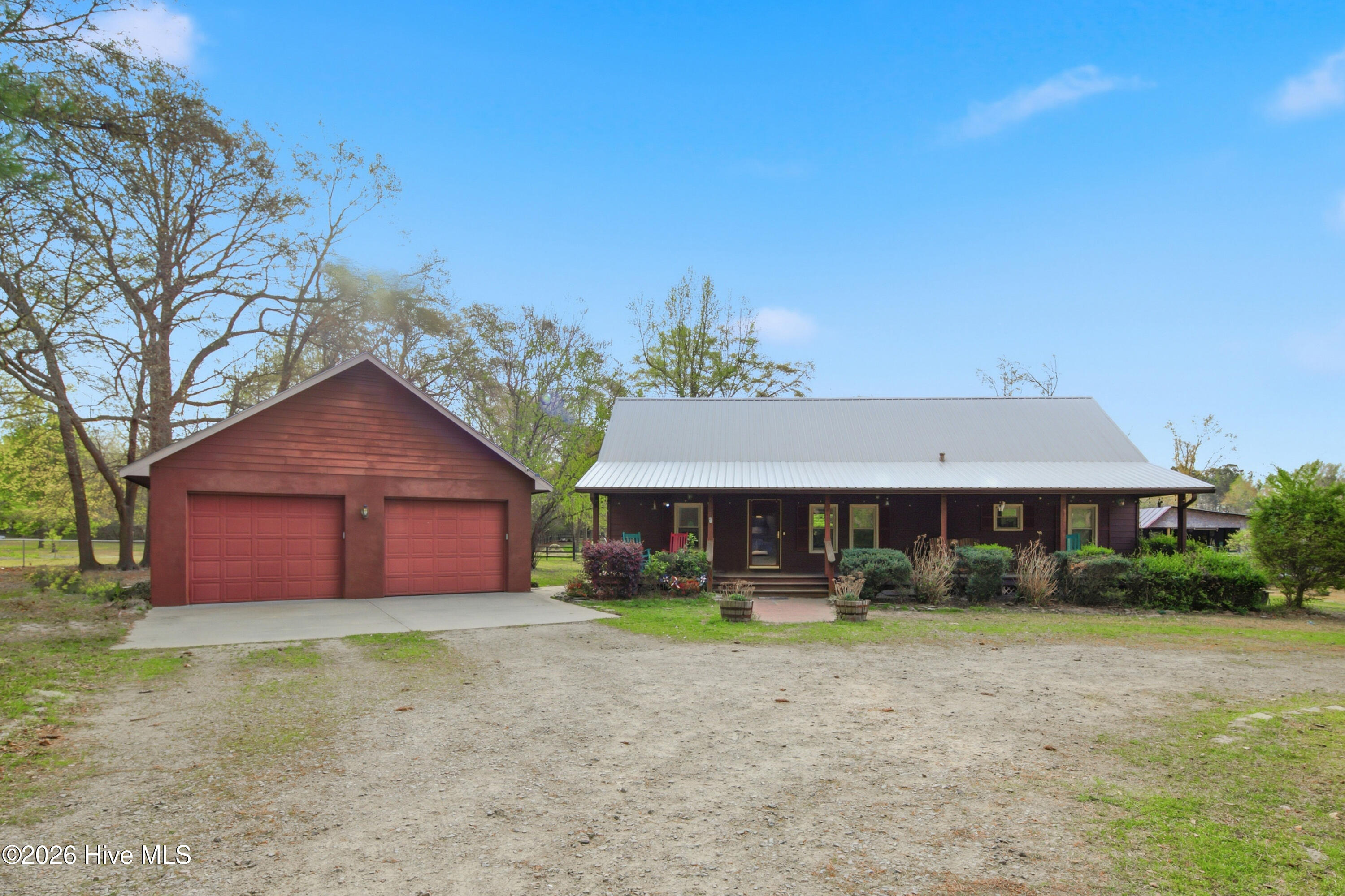 449 Montrose Road Property Photo 2