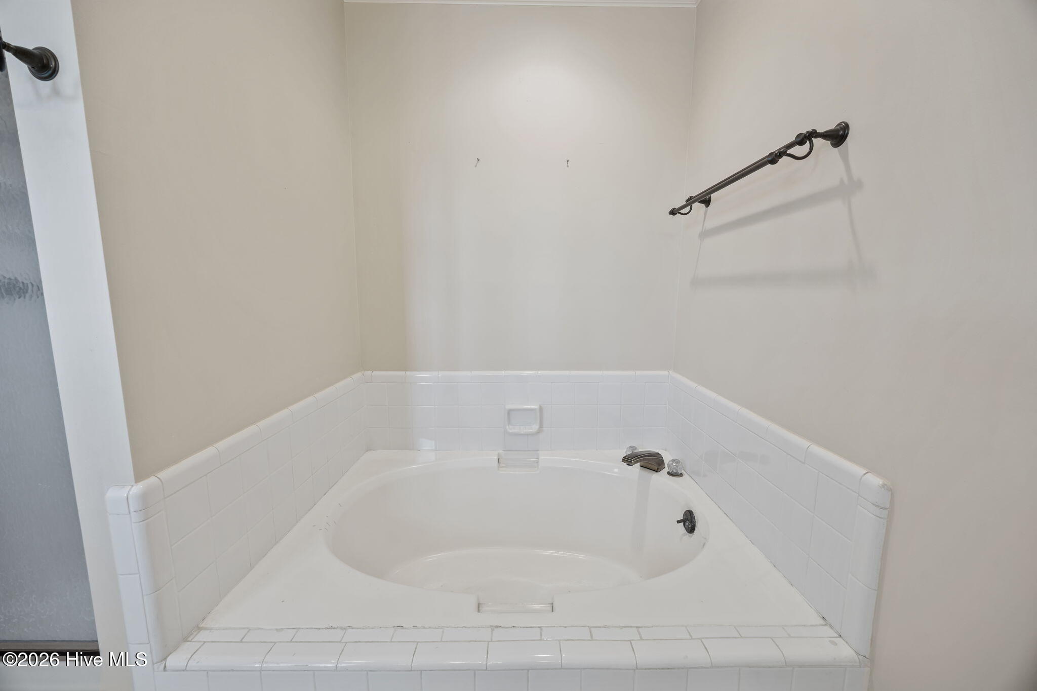 705 Kempton Drive Property Photo 24