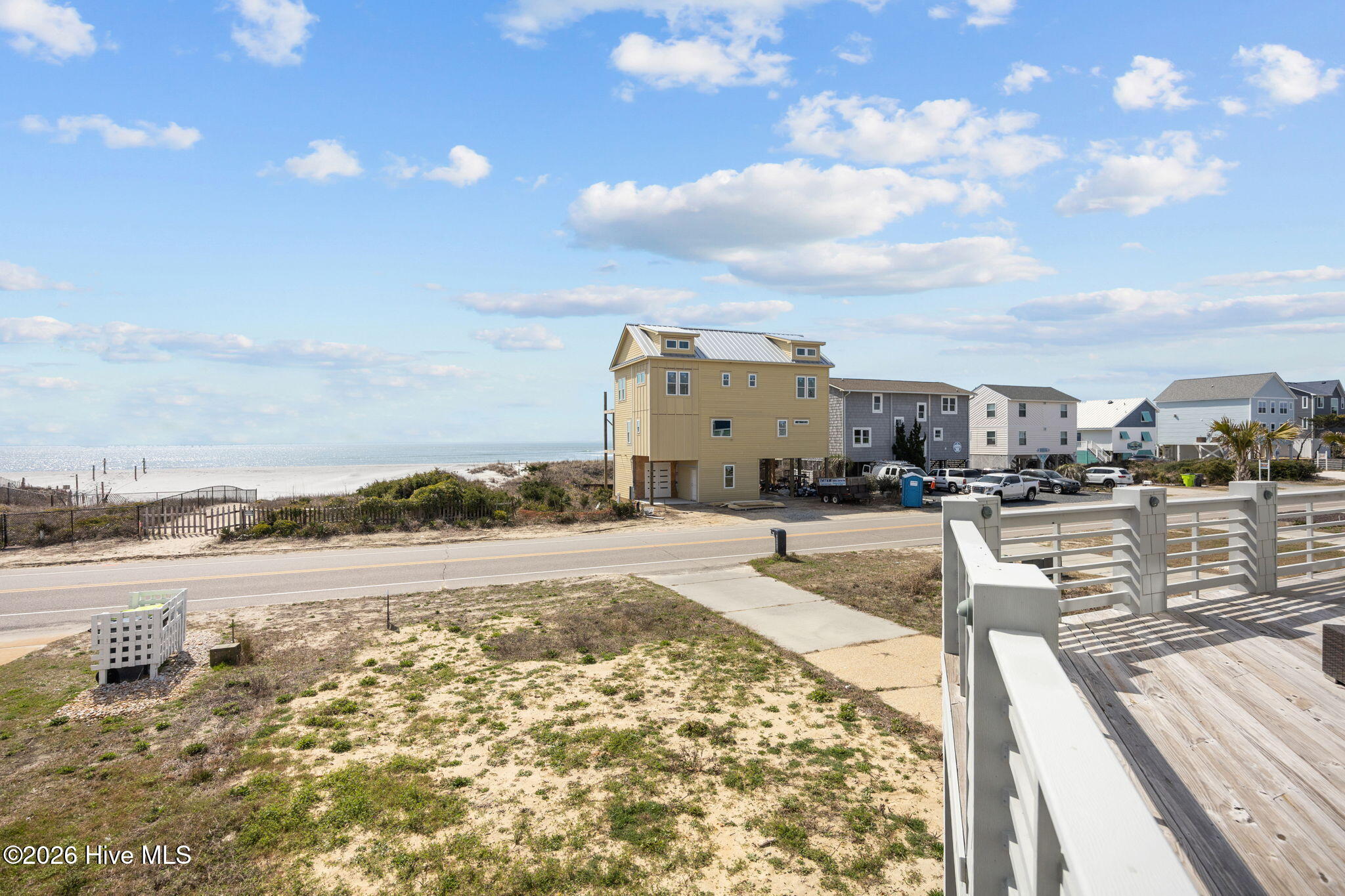 6618 W Beach Drive Property Photo 4