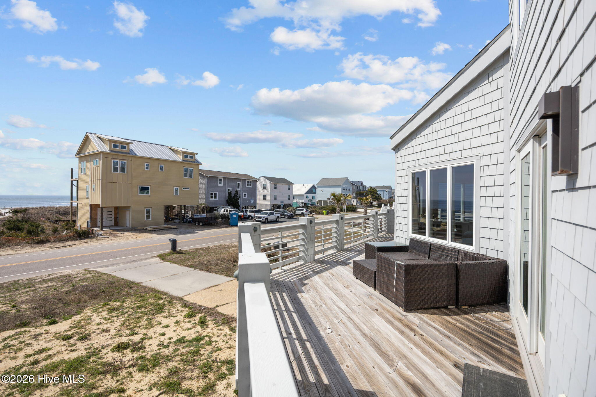 6618 W Beach Drive Property Photo 17