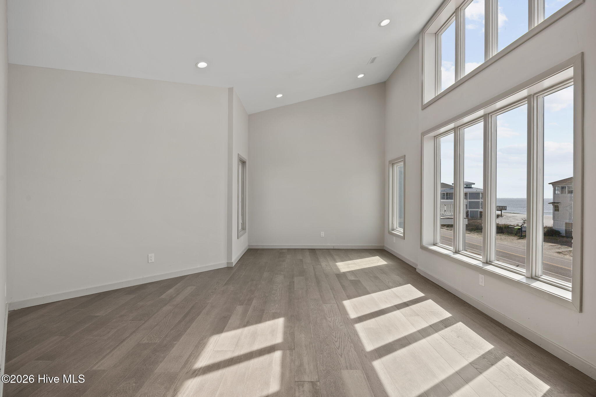 6618 W Beach Drive Property Photo 47