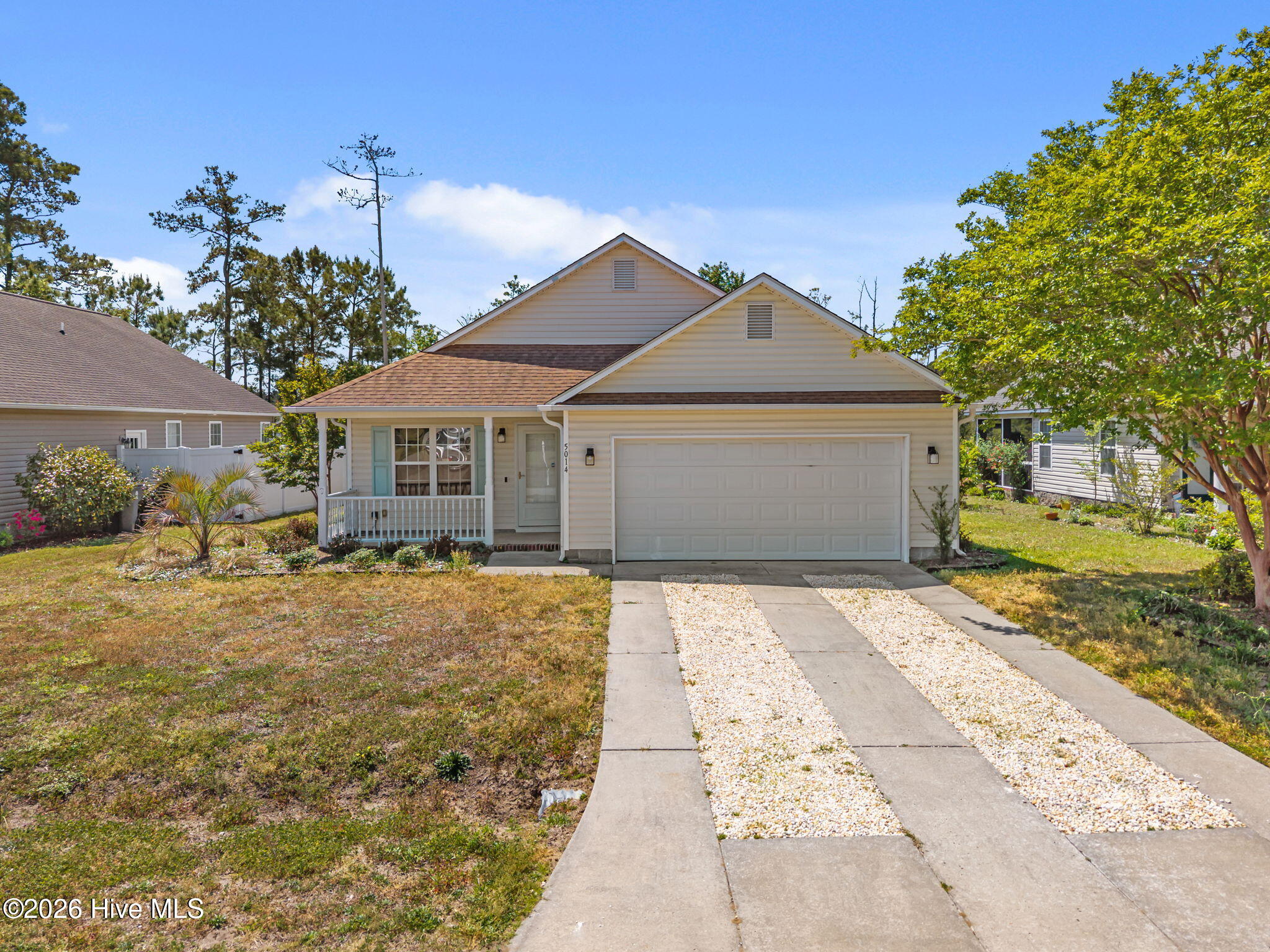 5014 N Hampton Drive SE Property Photo 1
