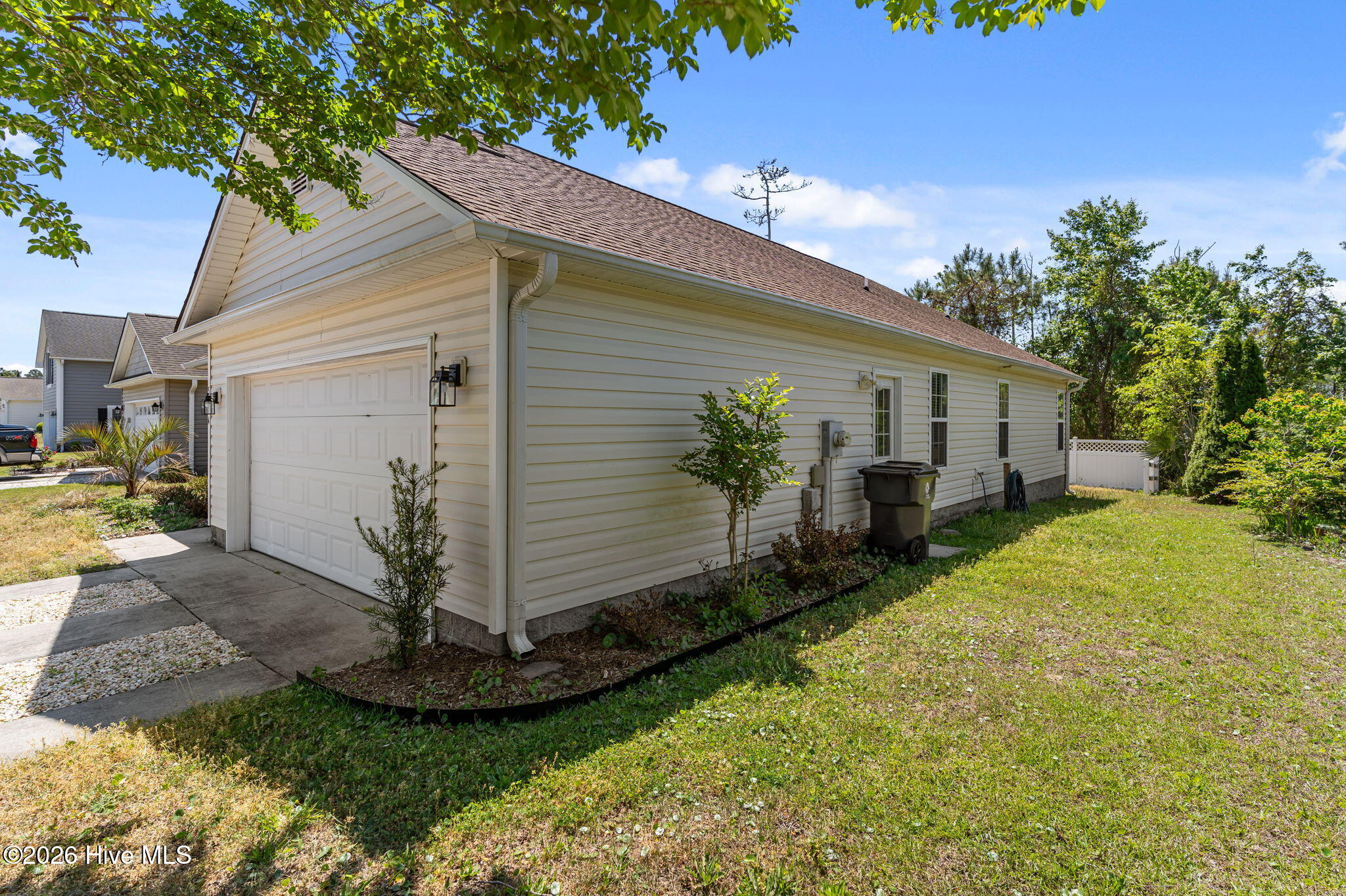 5014 N Hampton Drive Se Property Photo 15
