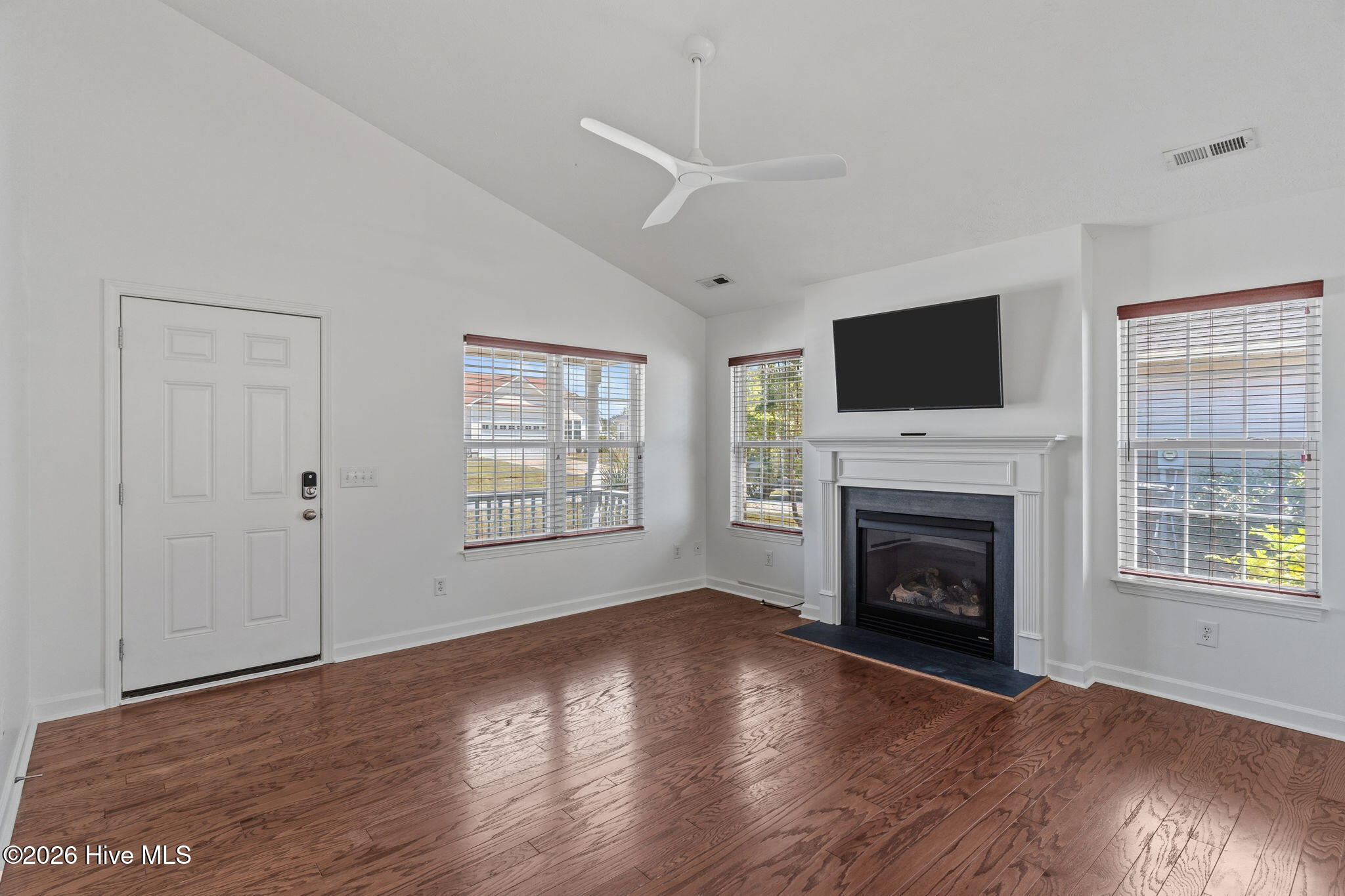 5014 N Hampton Drive Se Property Photo 18