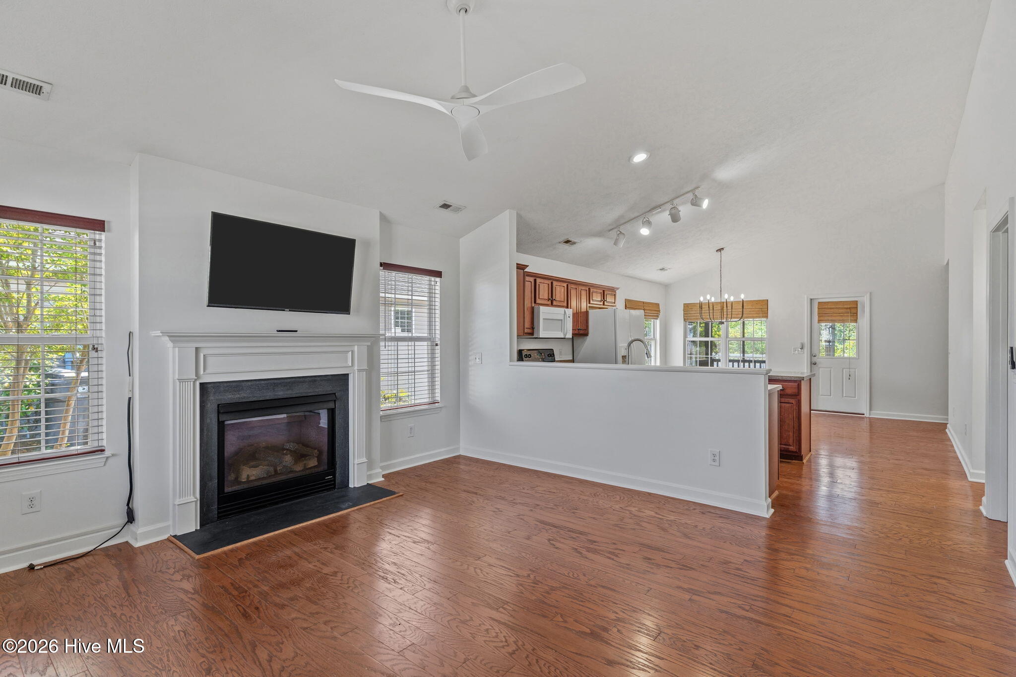 5014 N Hampton Drive Se Property Photo 20