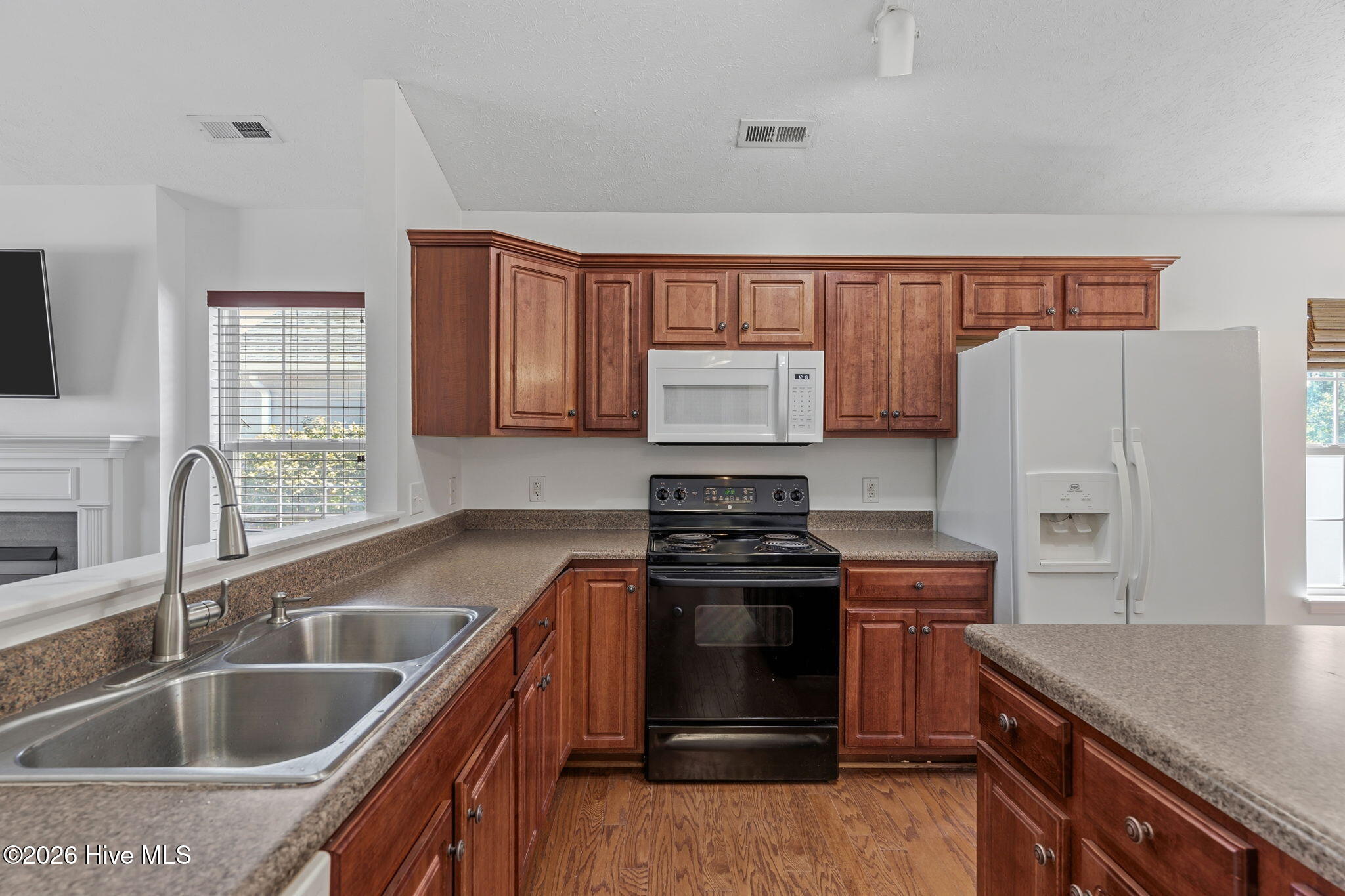 5014 N Hampton Drive Se Property Photo 32
