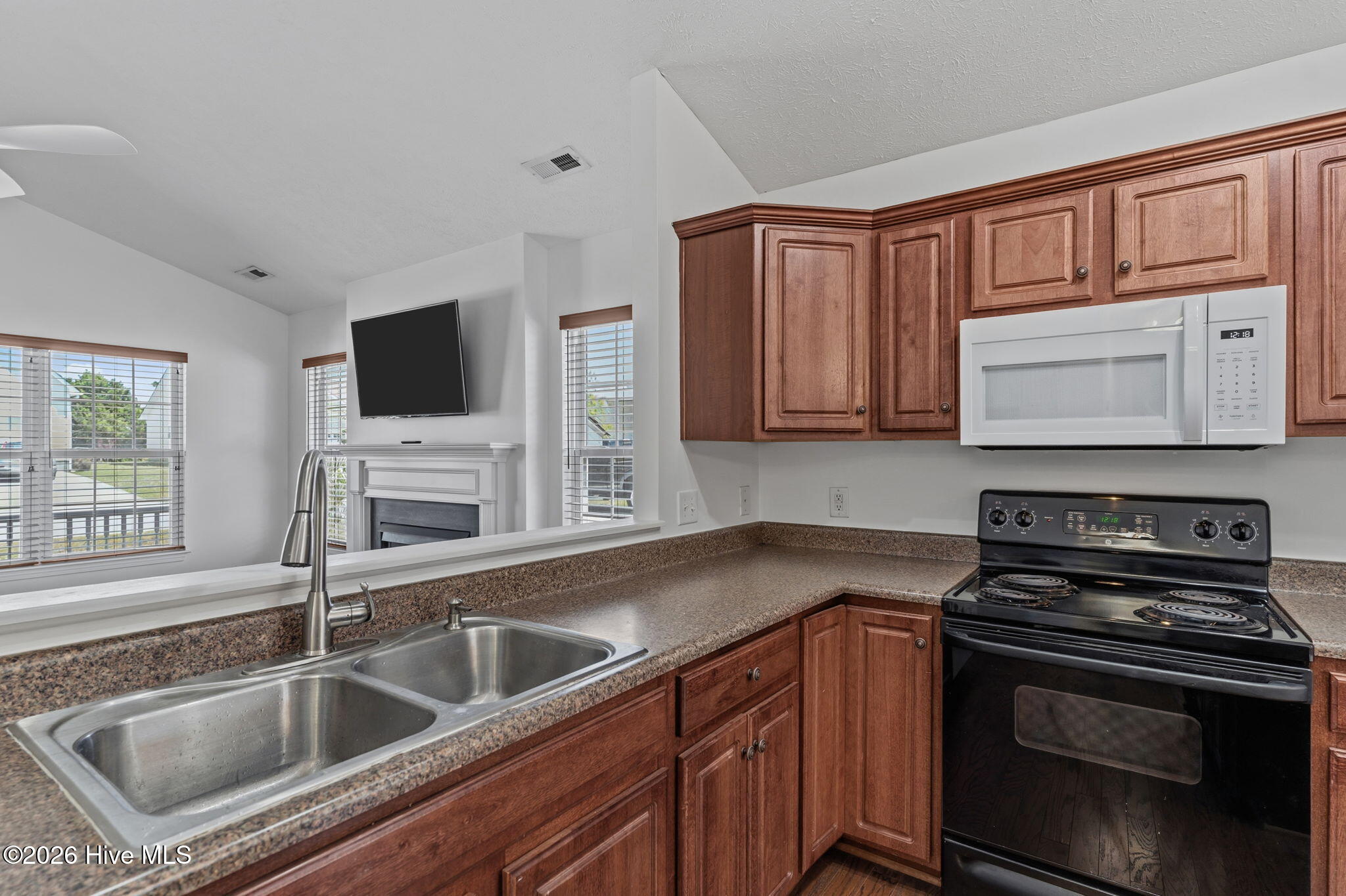 5014 N Hampton Drive Se Property Photo 33