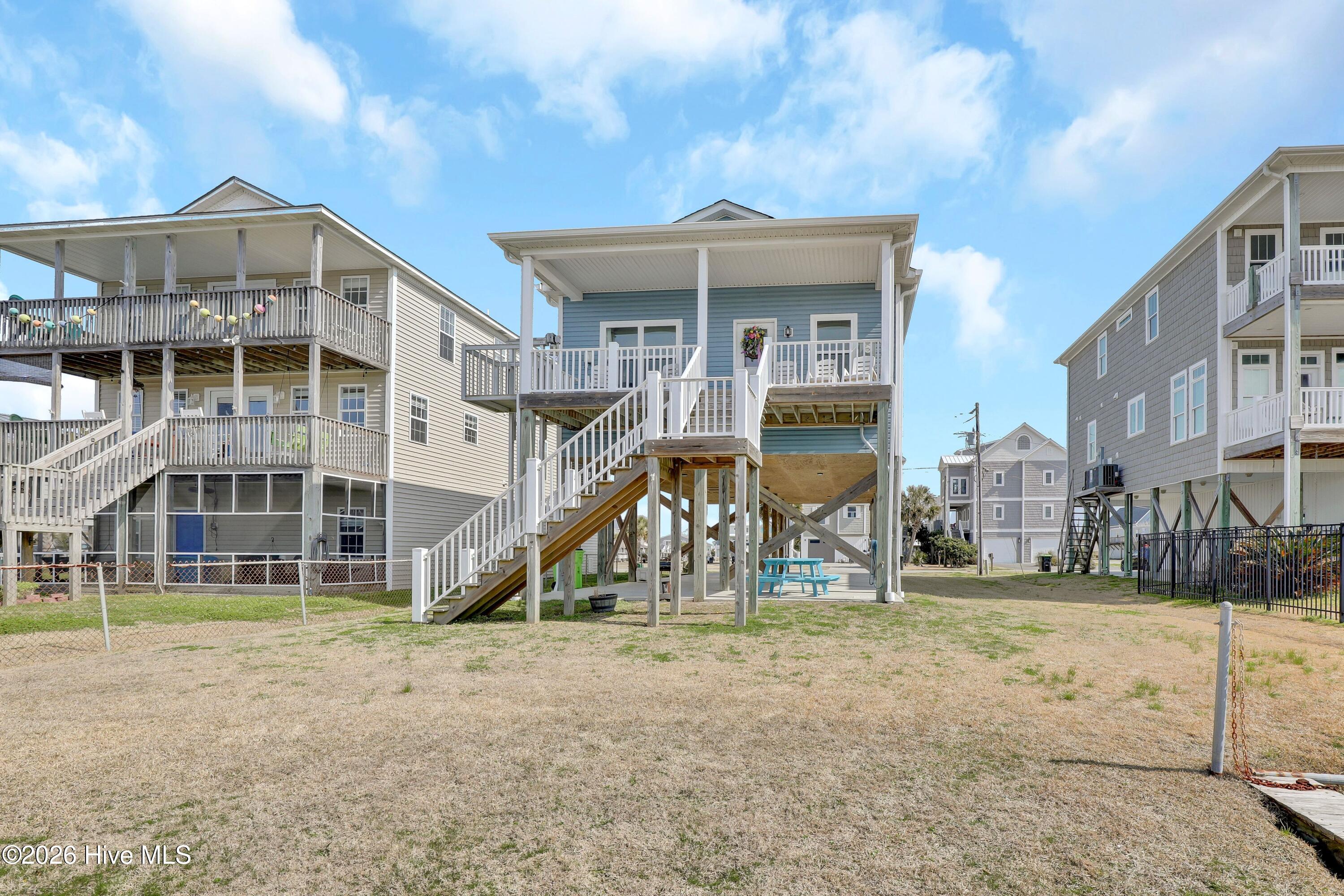 1017 1st Street Property Photo 3