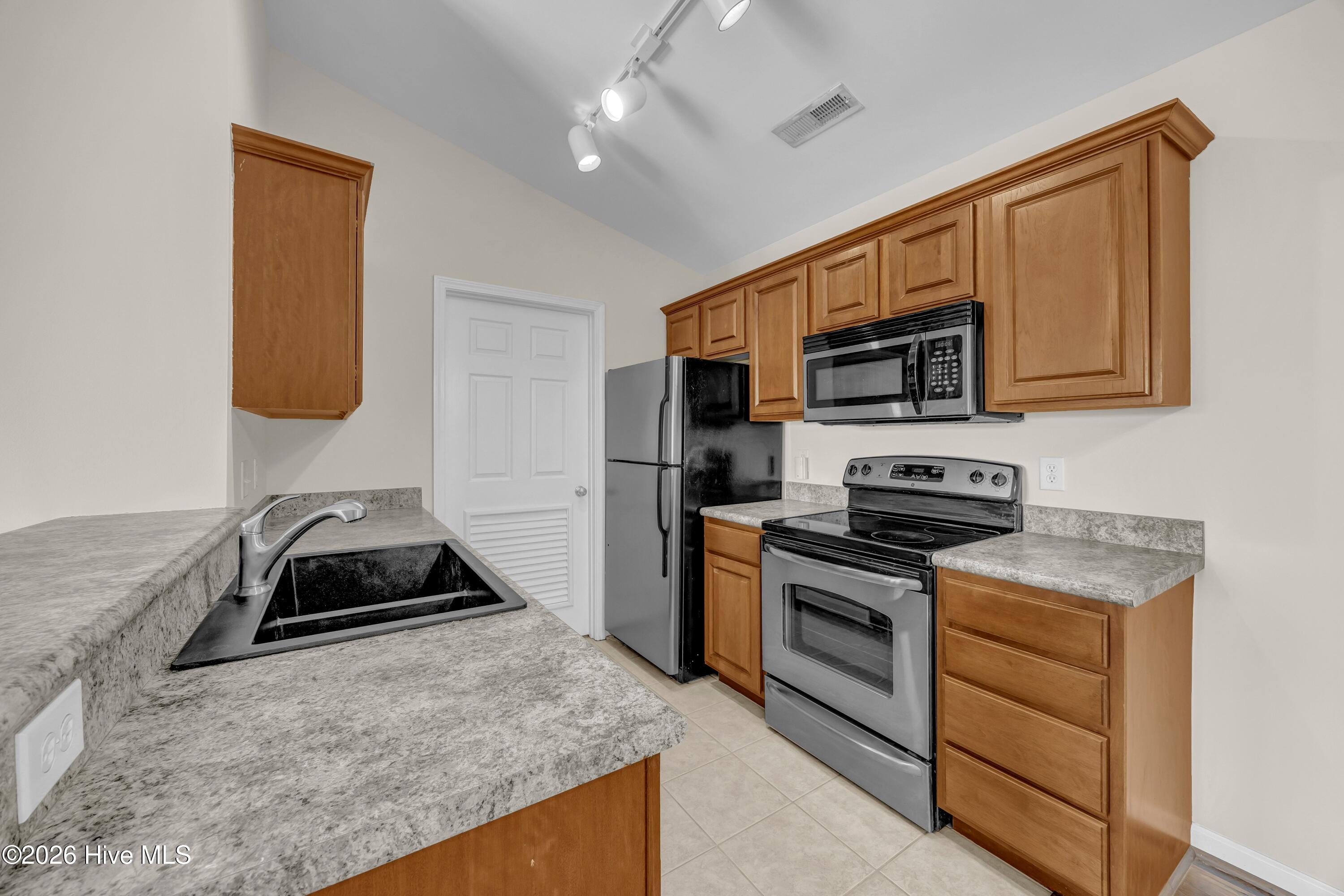 4416 Jay Bird Circle Unit 201 Property Photo 14