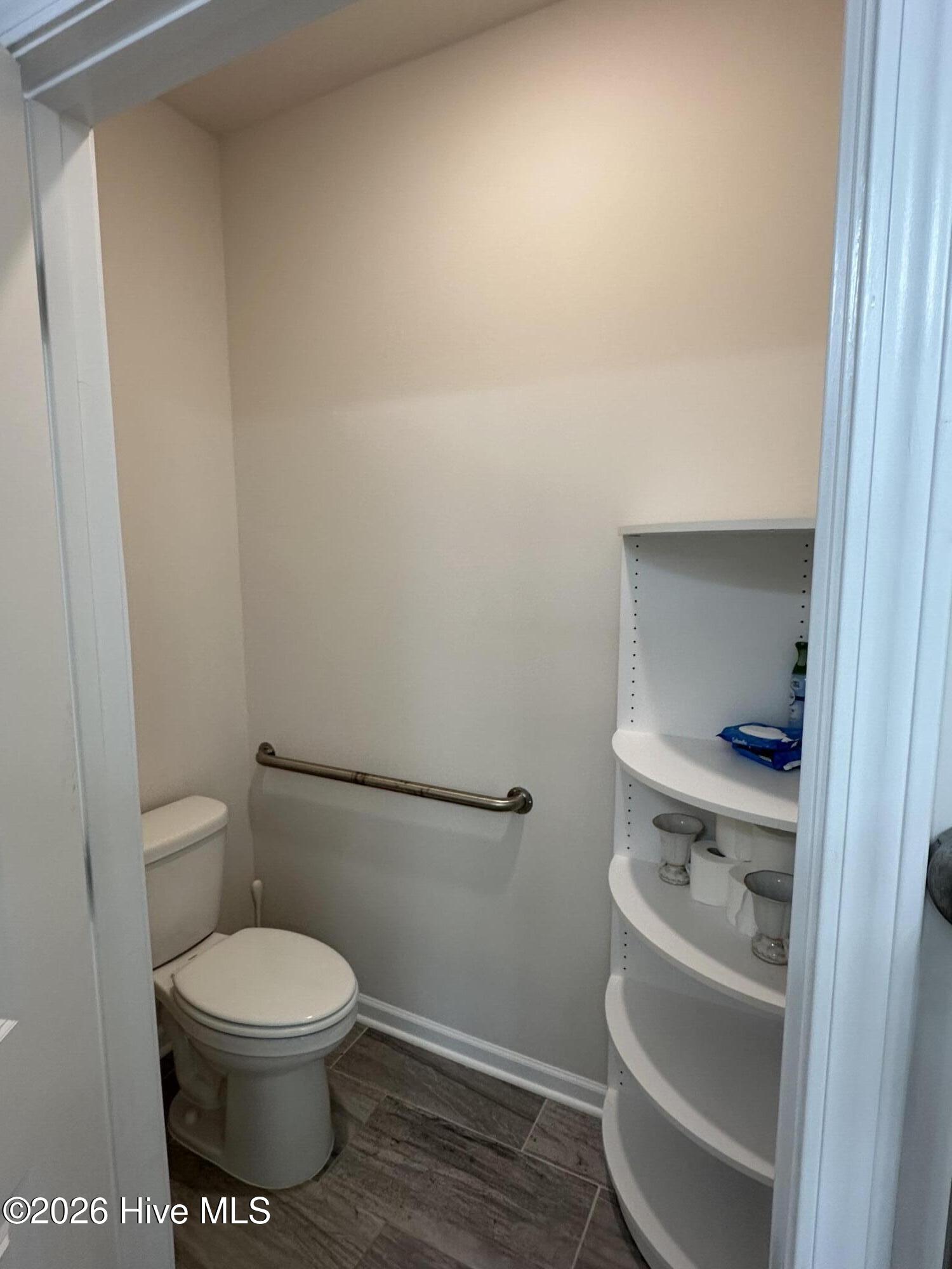 1001 Alizarin Lane Property Photo 24