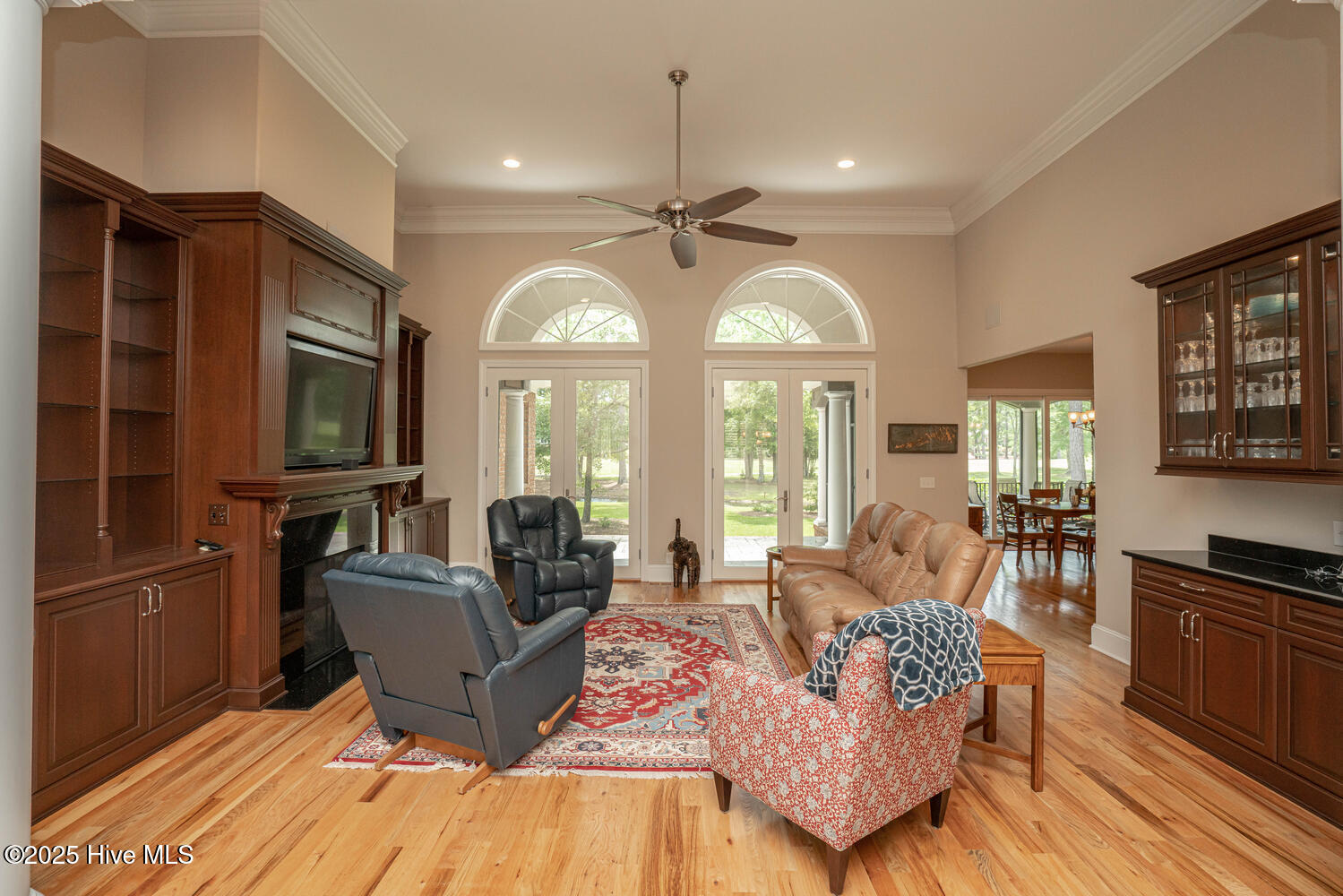 545 Gladstone Circle Sw Property Photo 10