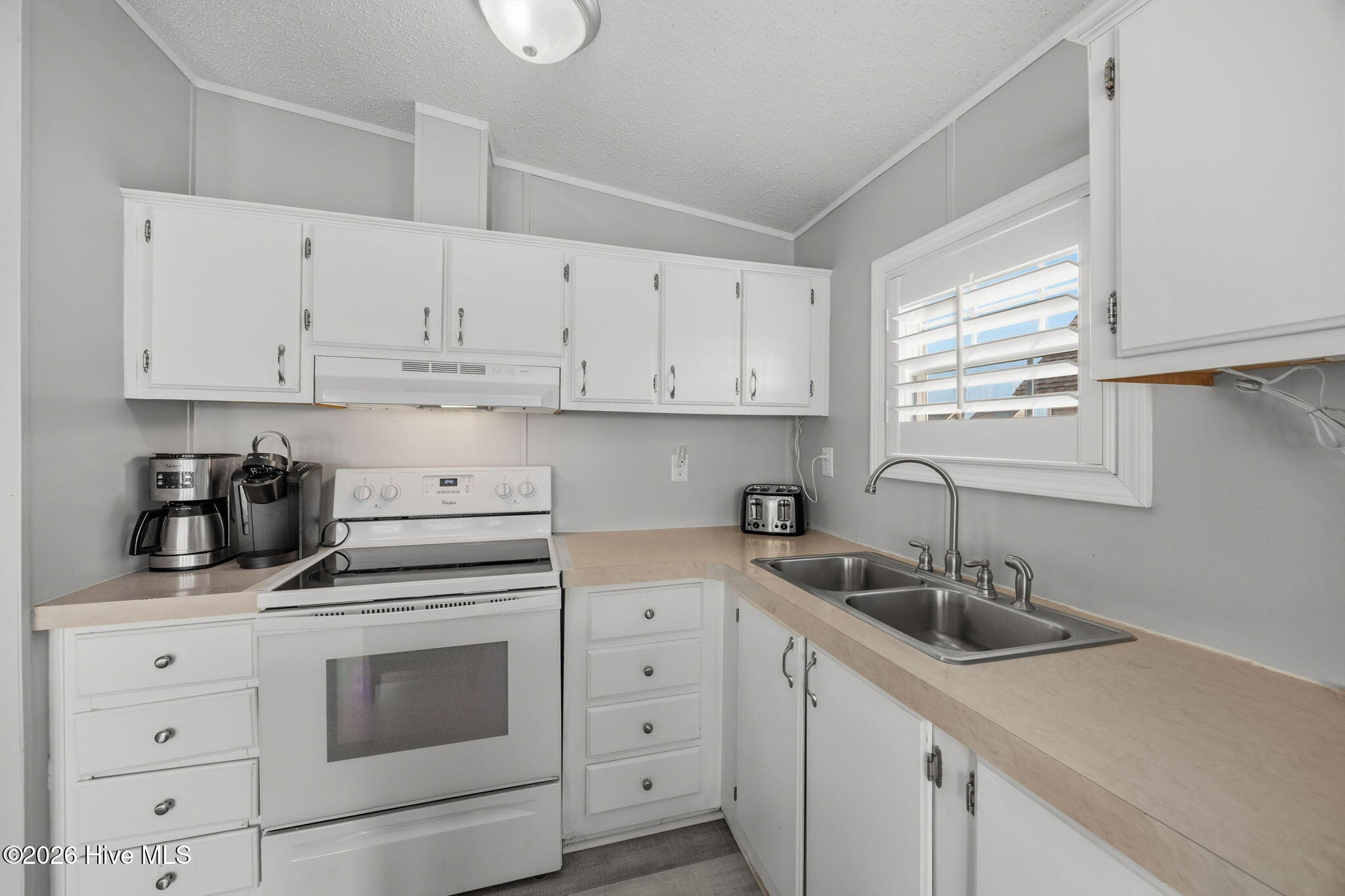 9055 W 9th Street Property Photo 14
