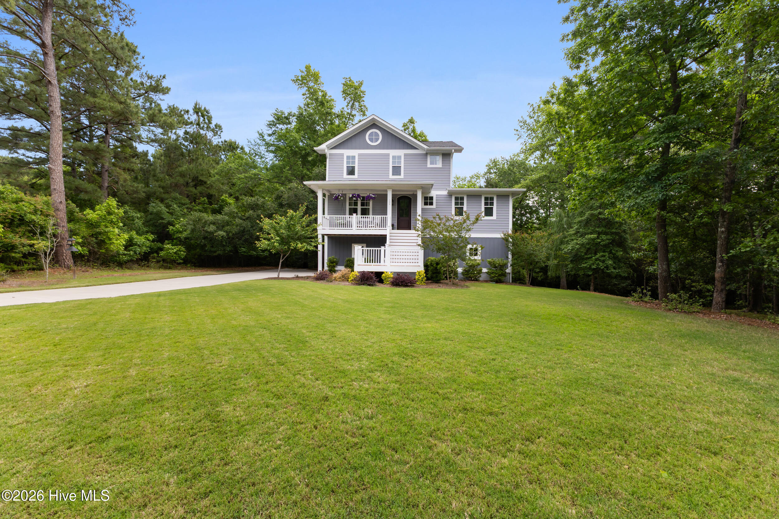 104 W High Bluff Drive Property Photo 9