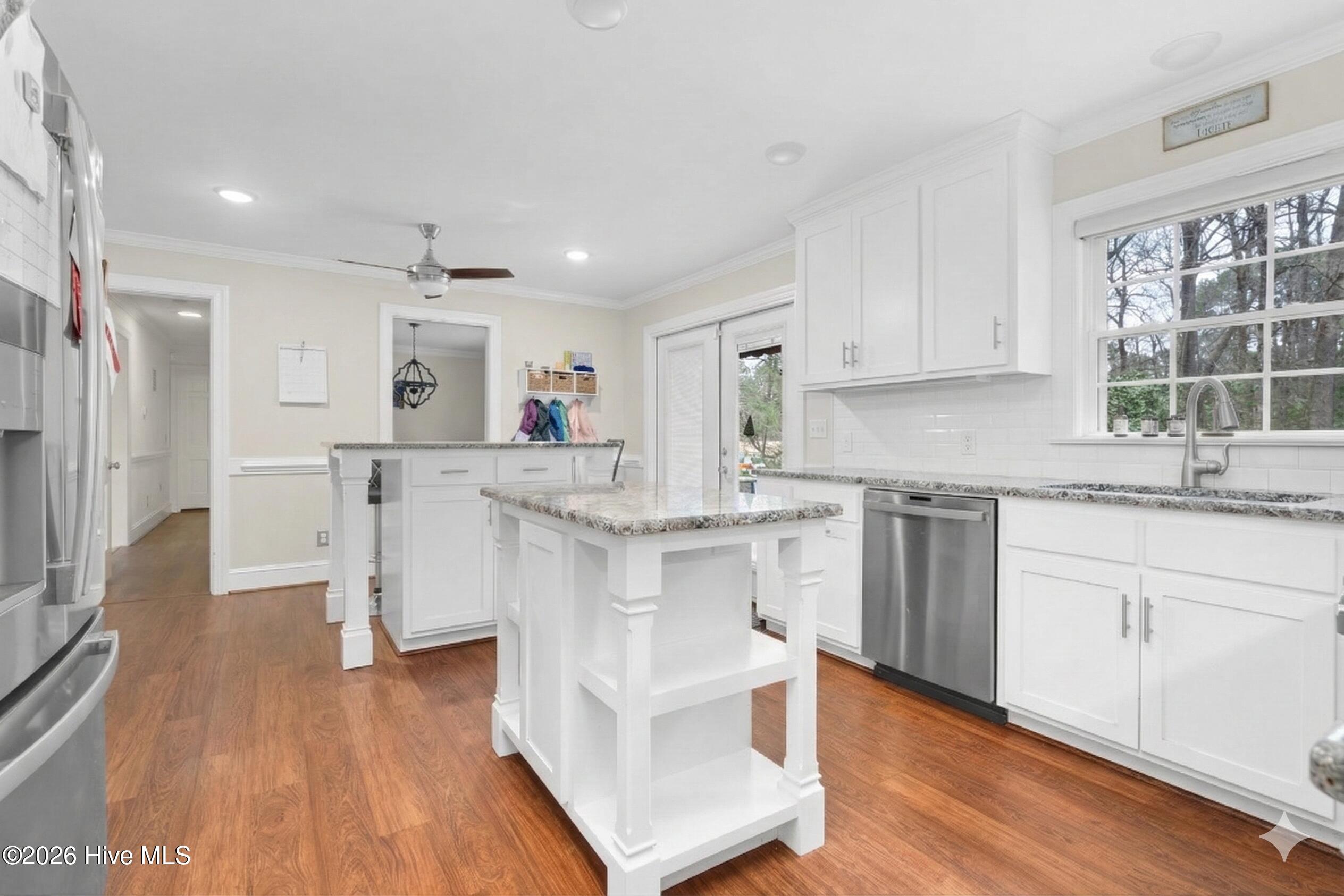 803 E Beechtree Drive Property Photo 14