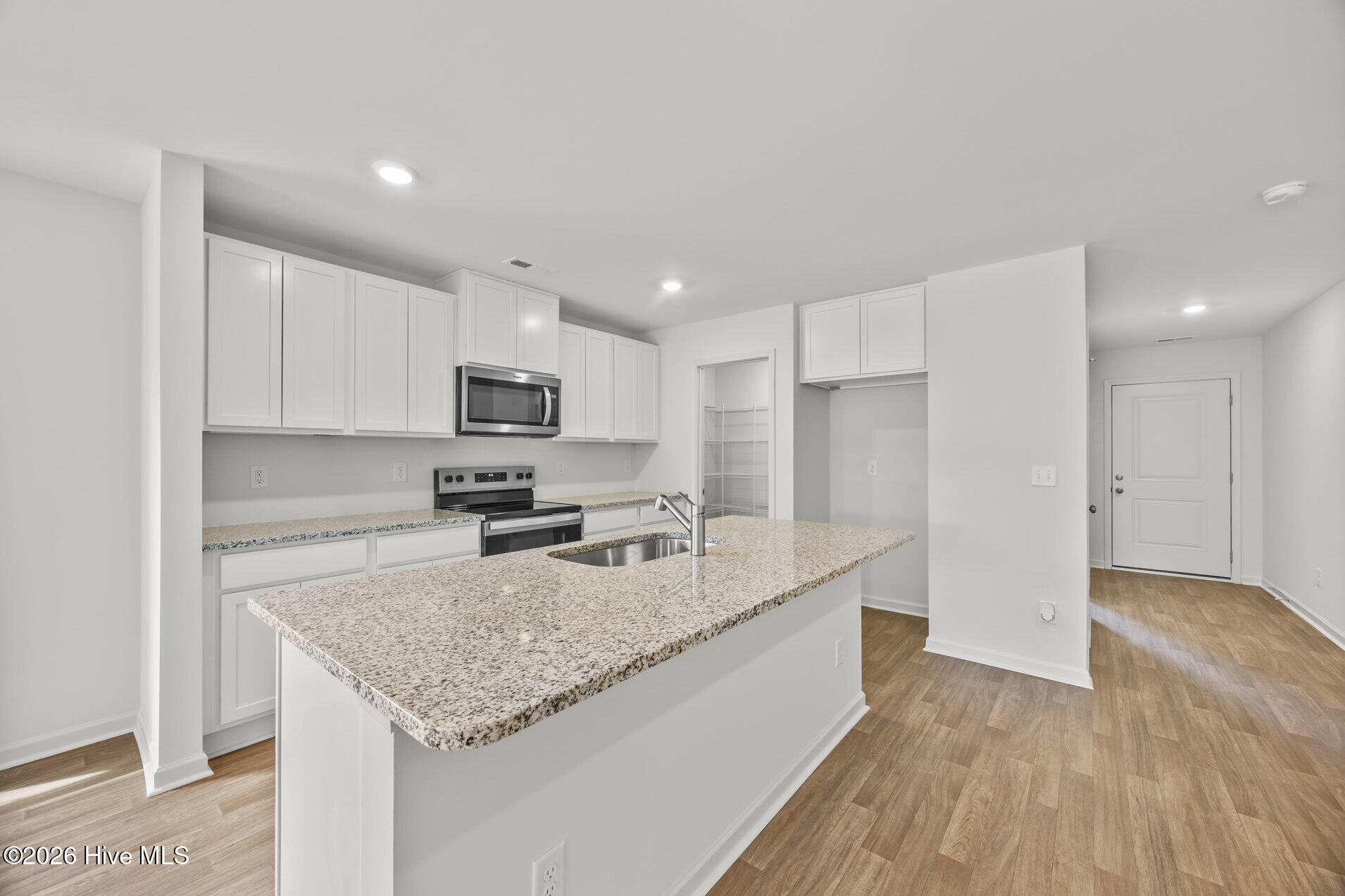 1030 Brooke Ridge Ln Property Photo 6