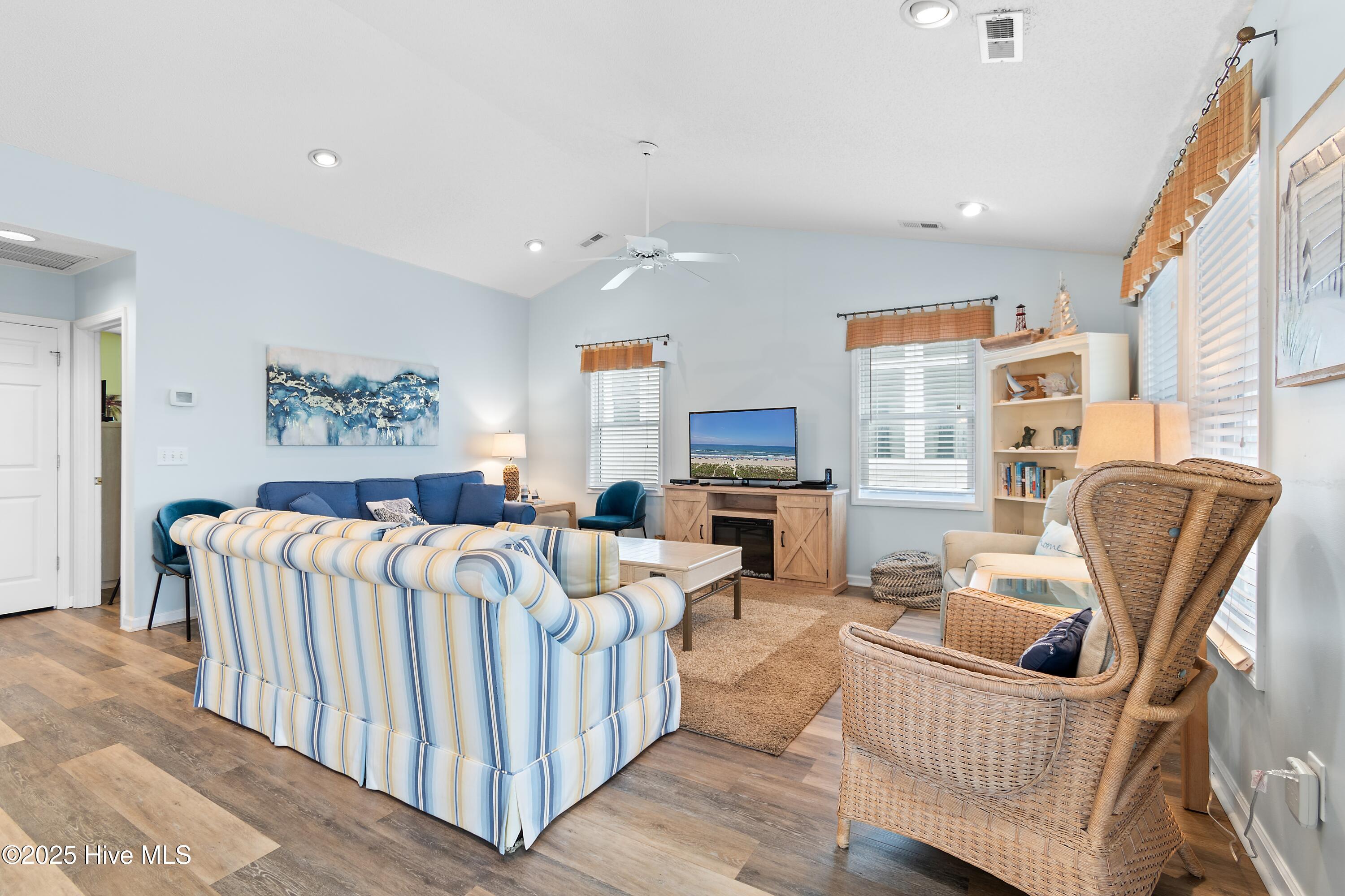 1126 Ocean Boulevard W Property Photo 22