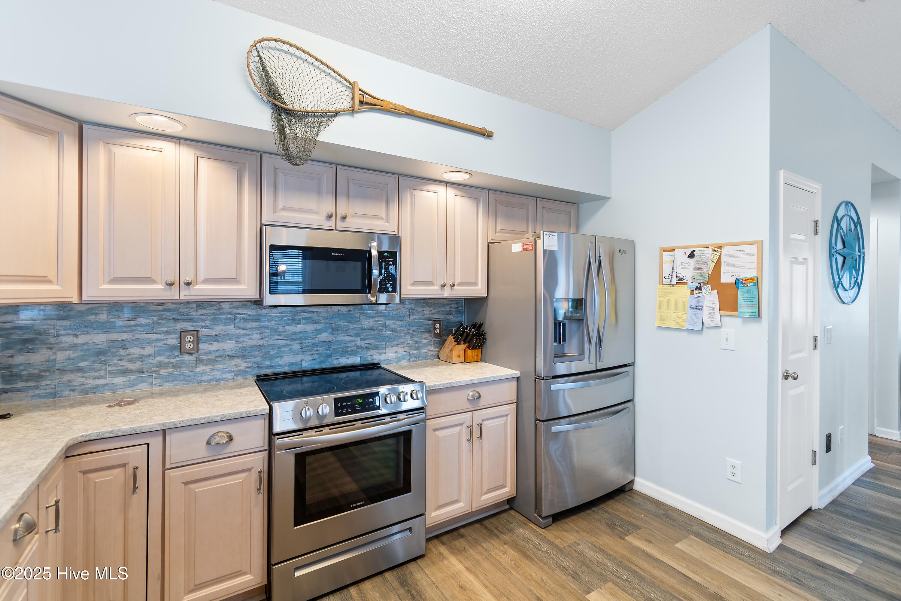 1126 Ocean Boulevard W Property Photo 26