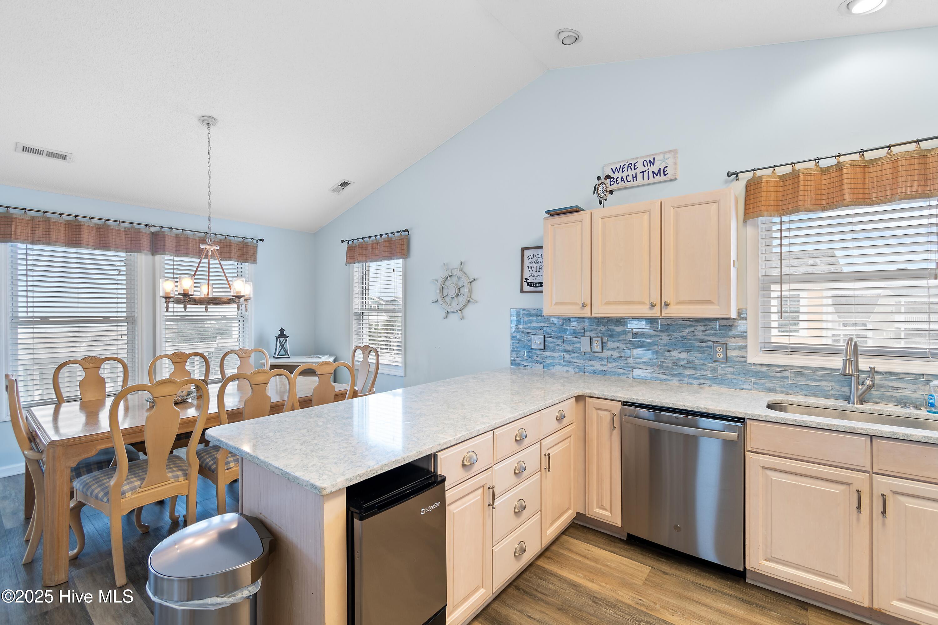 1126 Ocean Boulevard W Property Photo 29