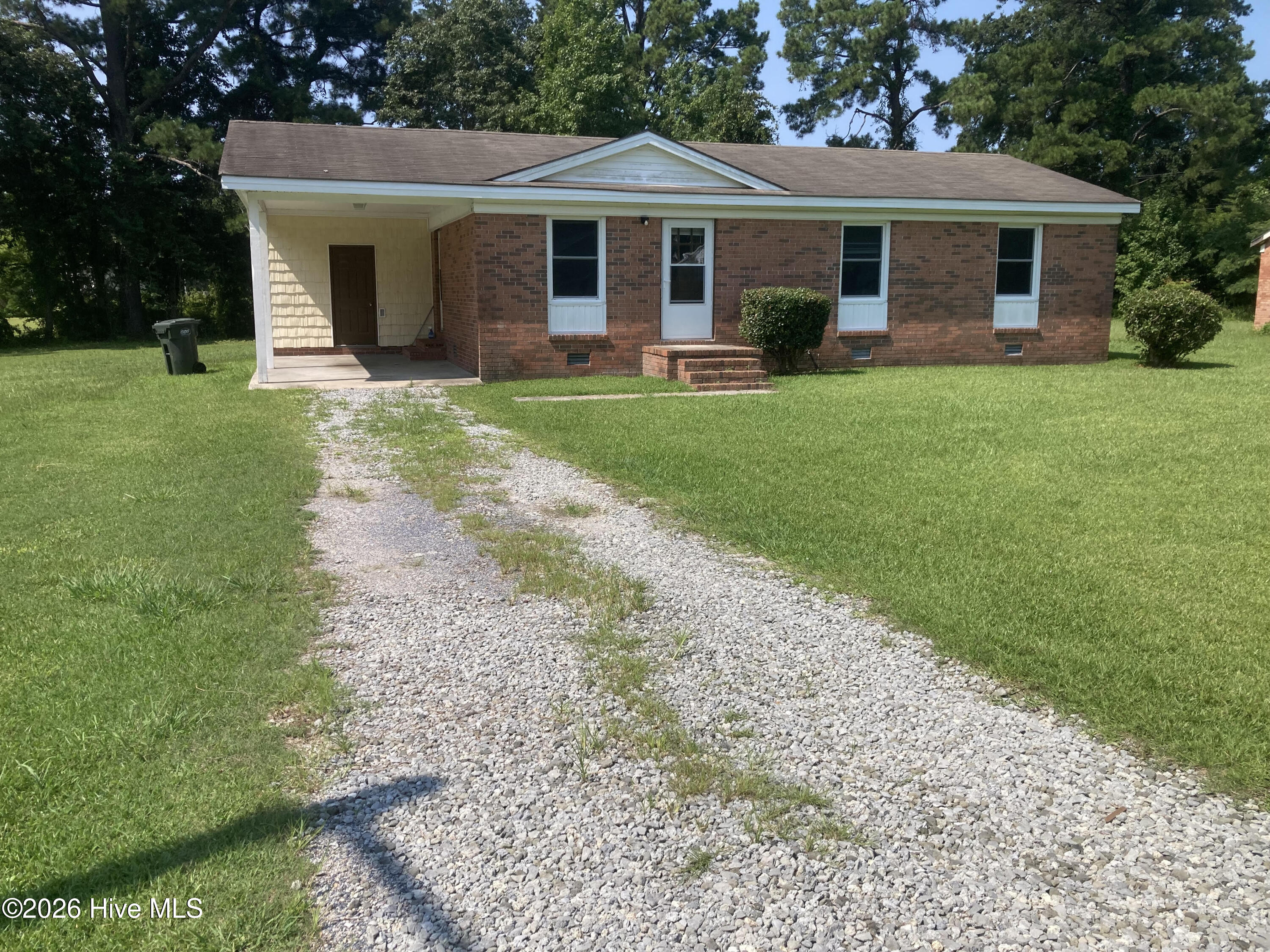 1405 Mockingbird Lane Property Photo 1