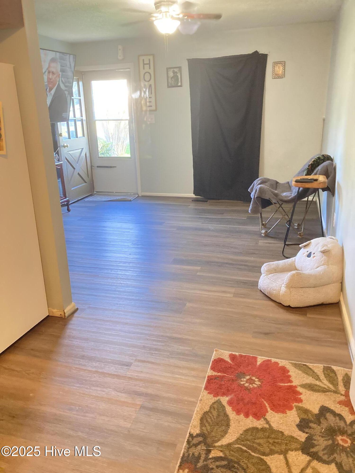 1405 Mockingbird Lane Property Photo 18