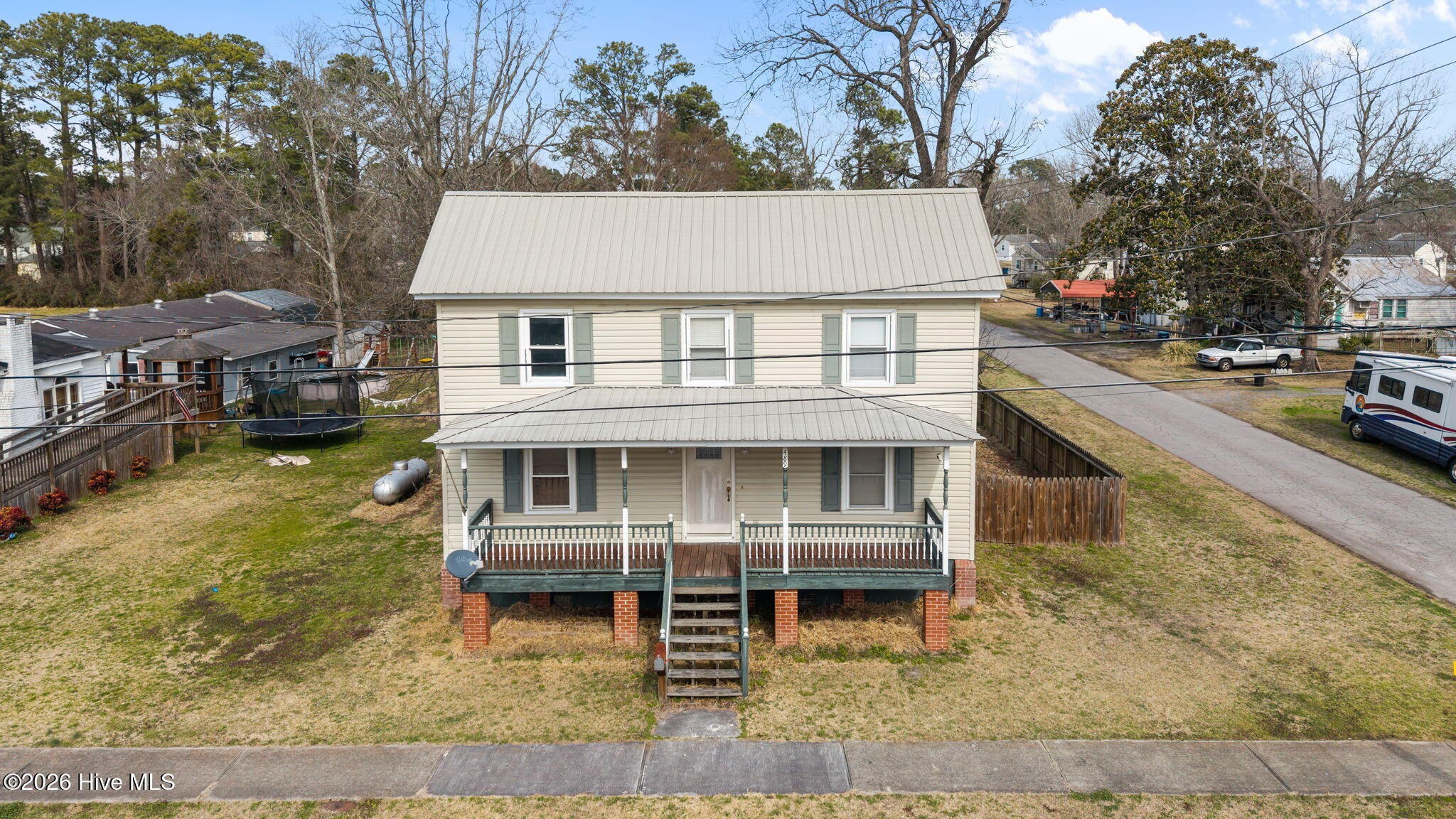 489 E Pungo Street Property Photo 9