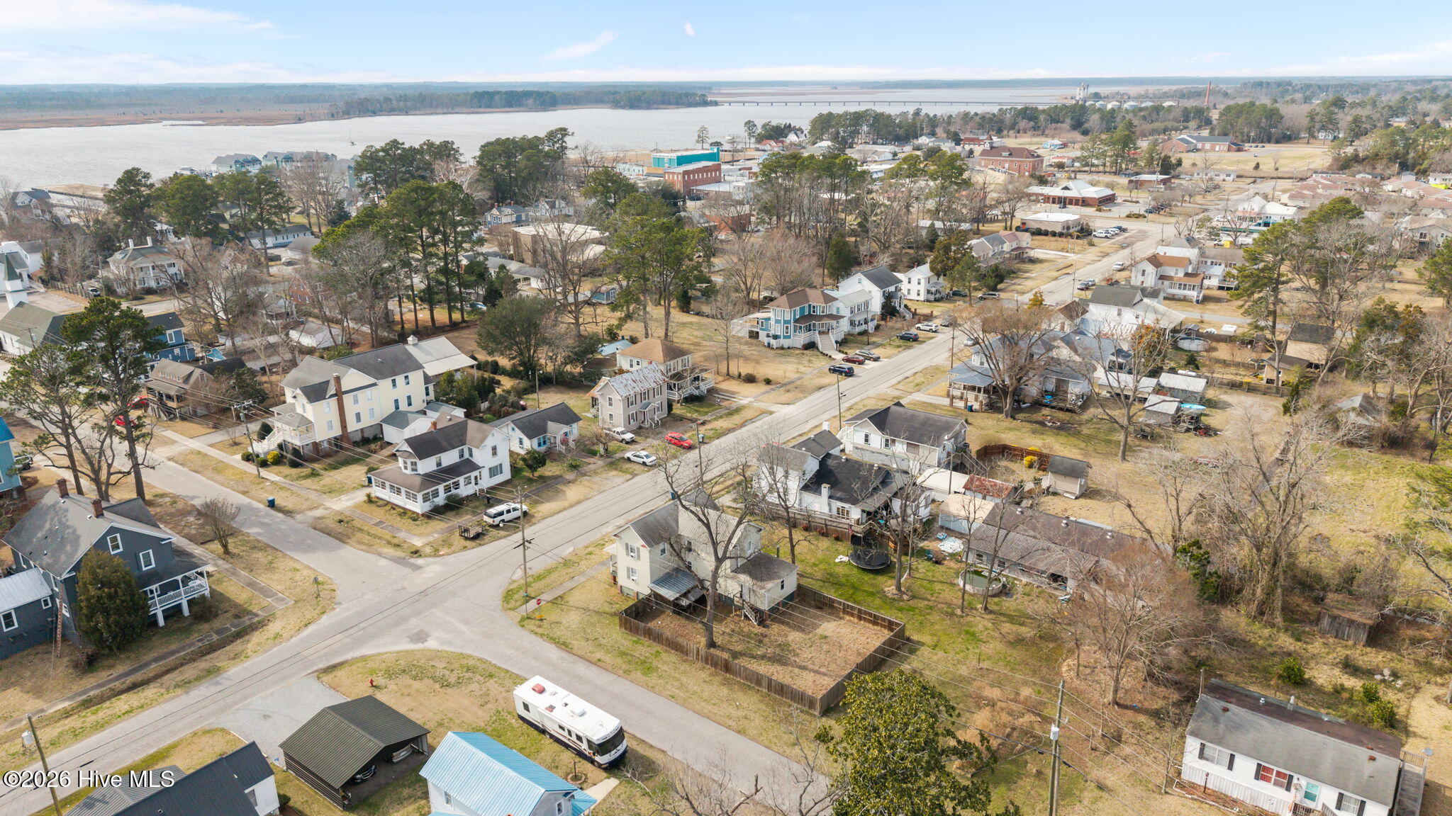 489 E Pungo Street Property Photo 15