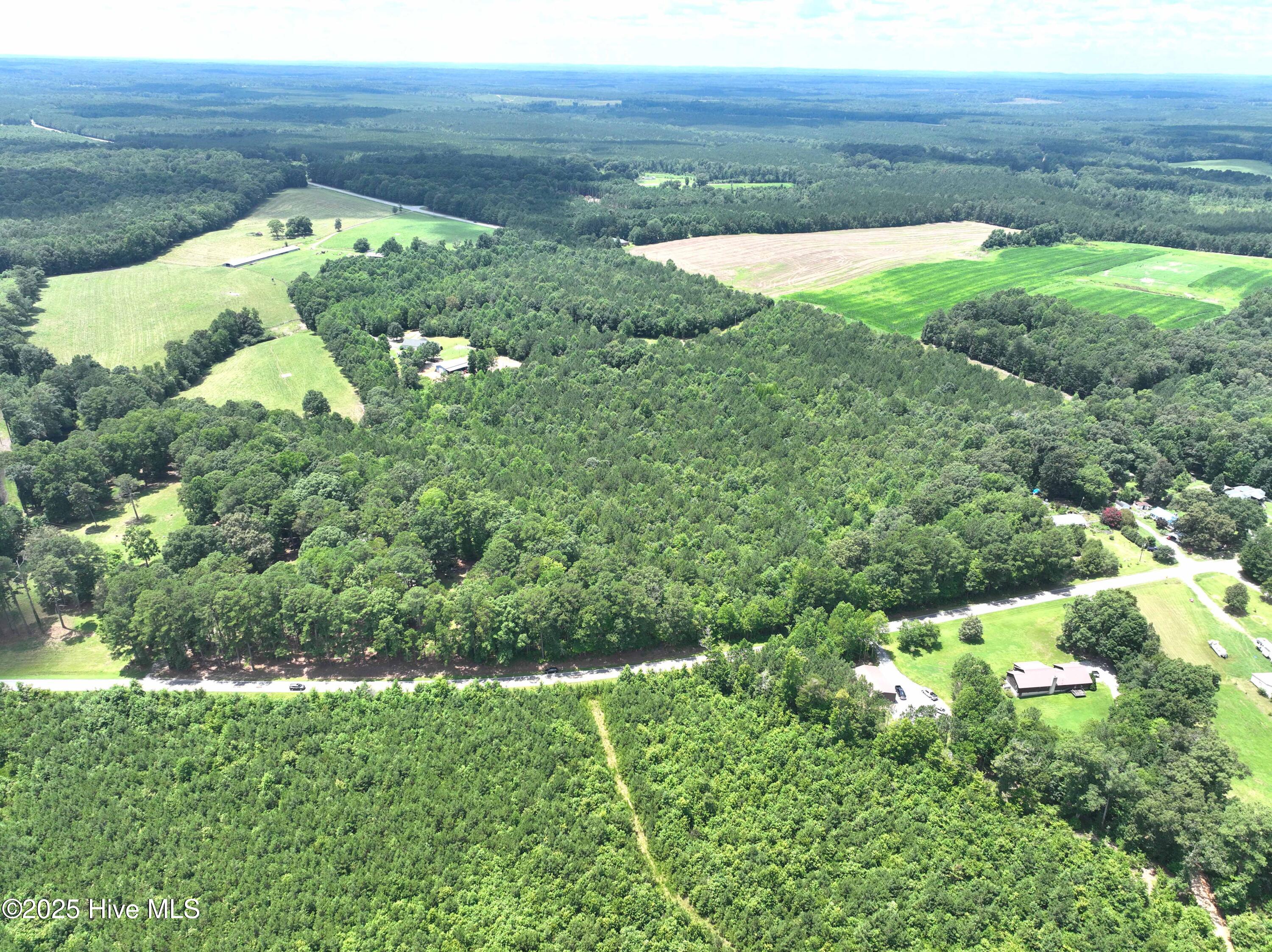 Nc 24-27 3 Highway Road Property Photo 8