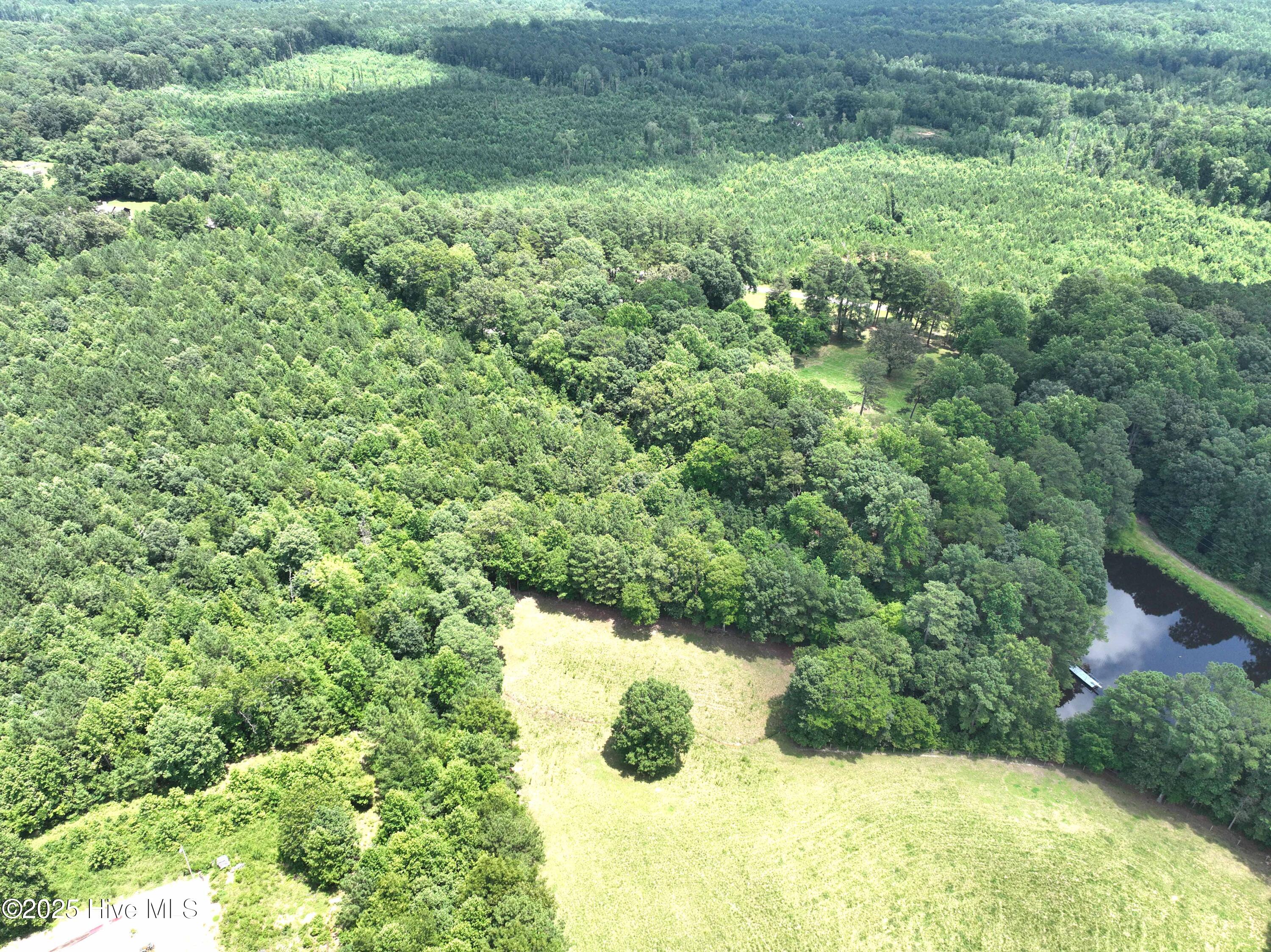 Nc 24-27 3 Highway Road Property Photo 10