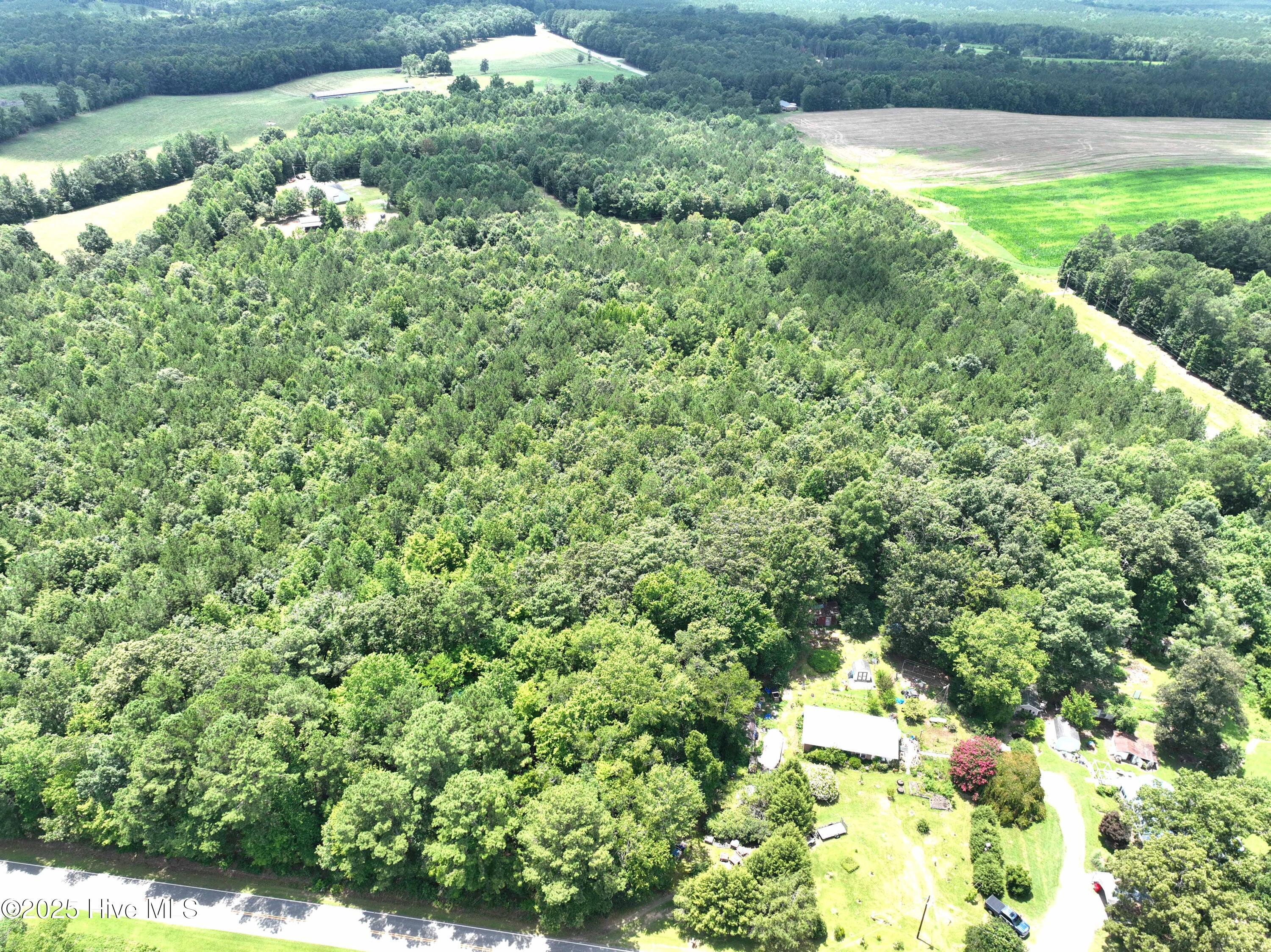 Nc 24-27 3 Highway Road Property Photo 13