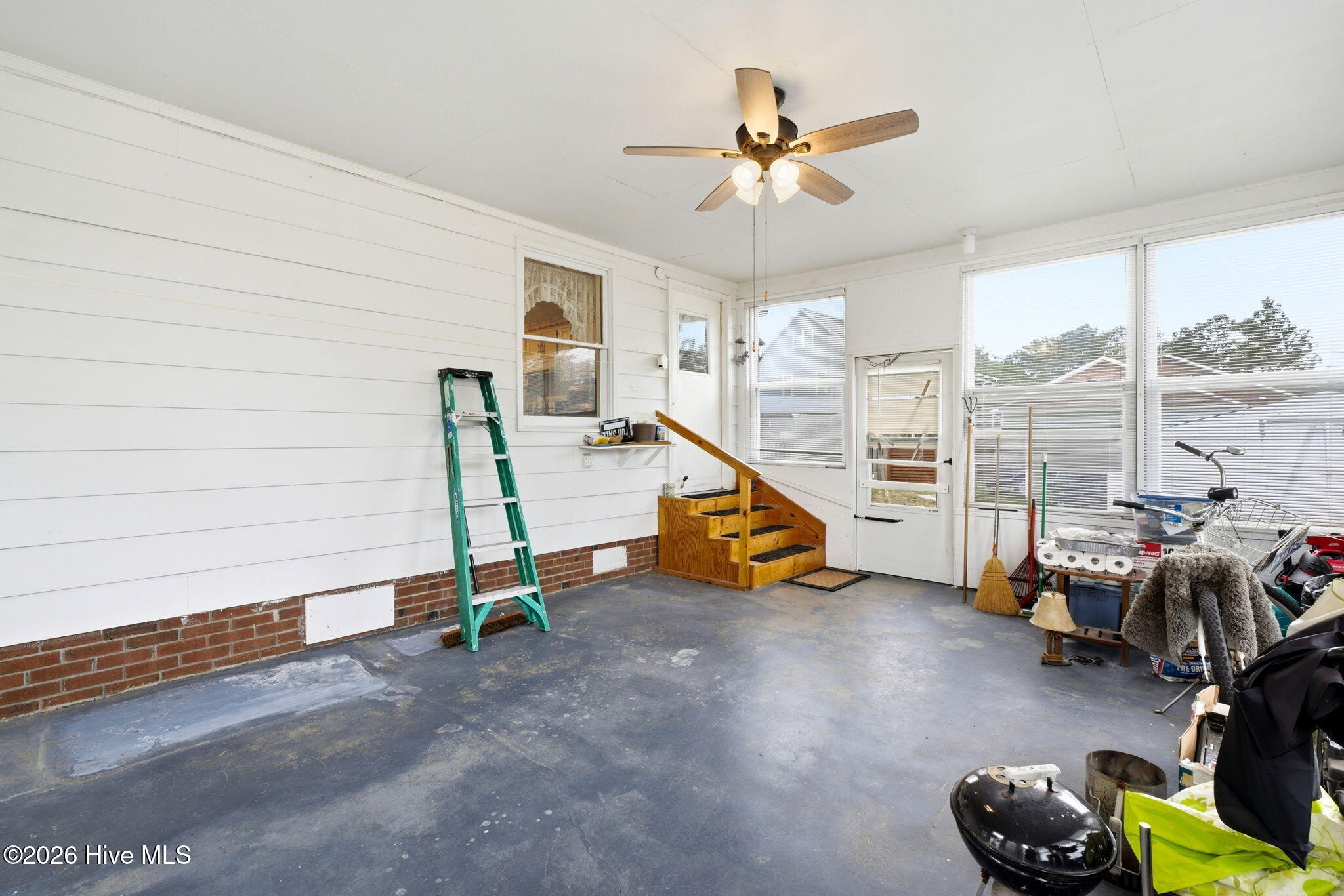 304 Ne 50th Street Property Photo 32