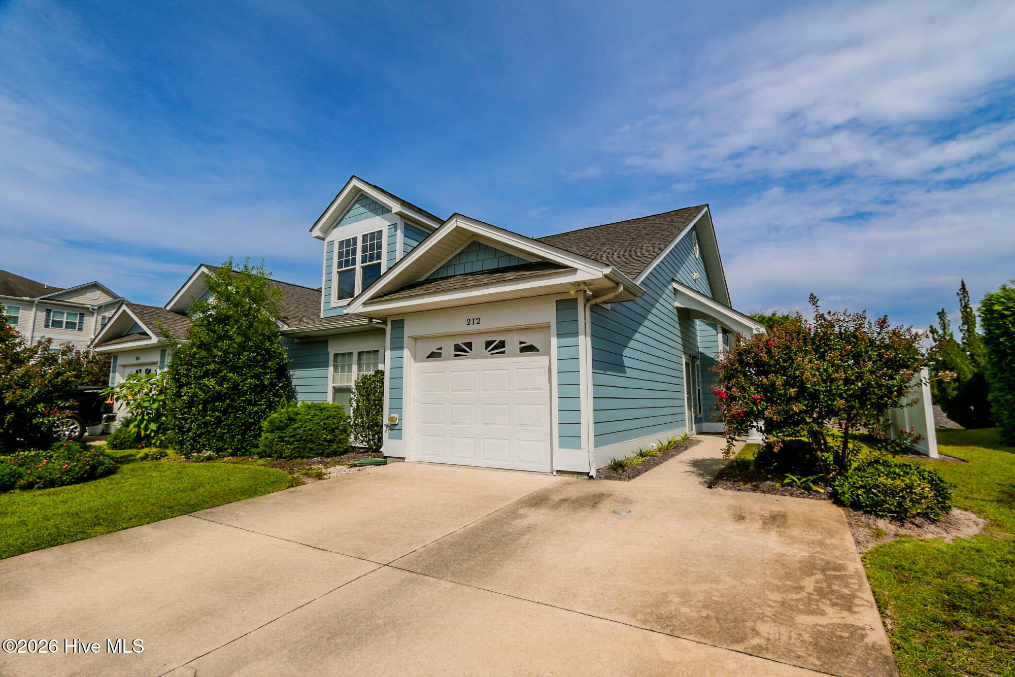 212 Diamond Cove Property Photo 2