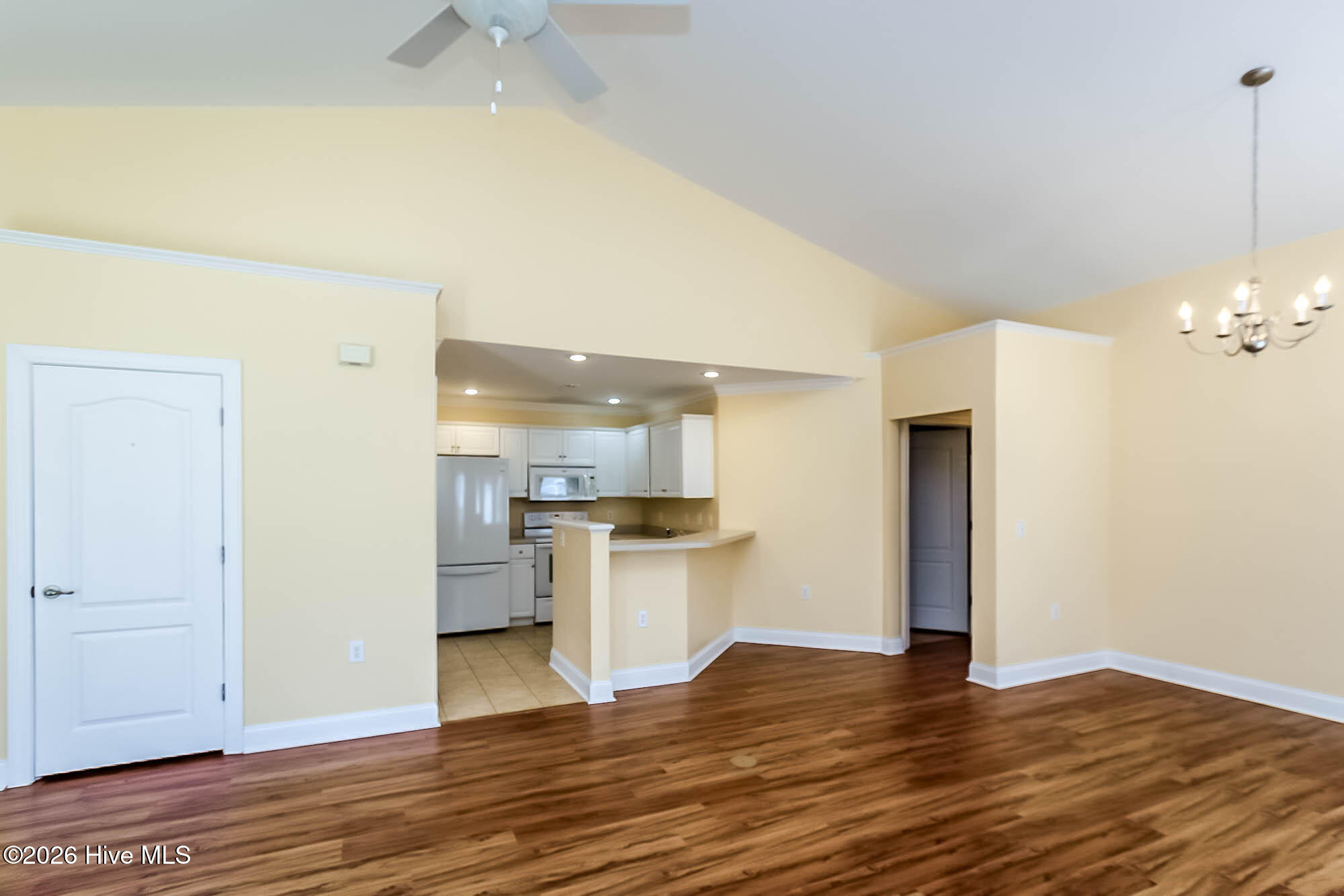 212 Diamond Cove Property Photo 5