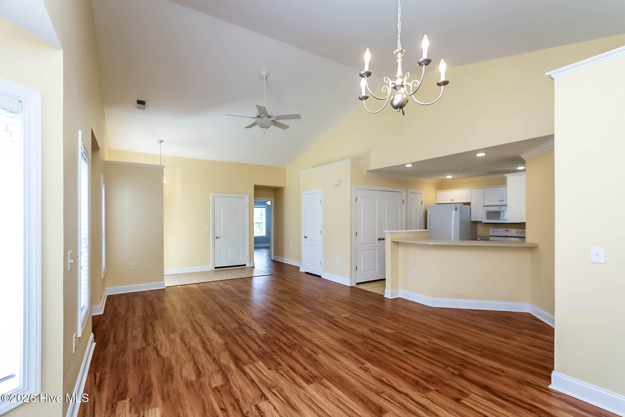 212 Diamond Cove Property Photo 7