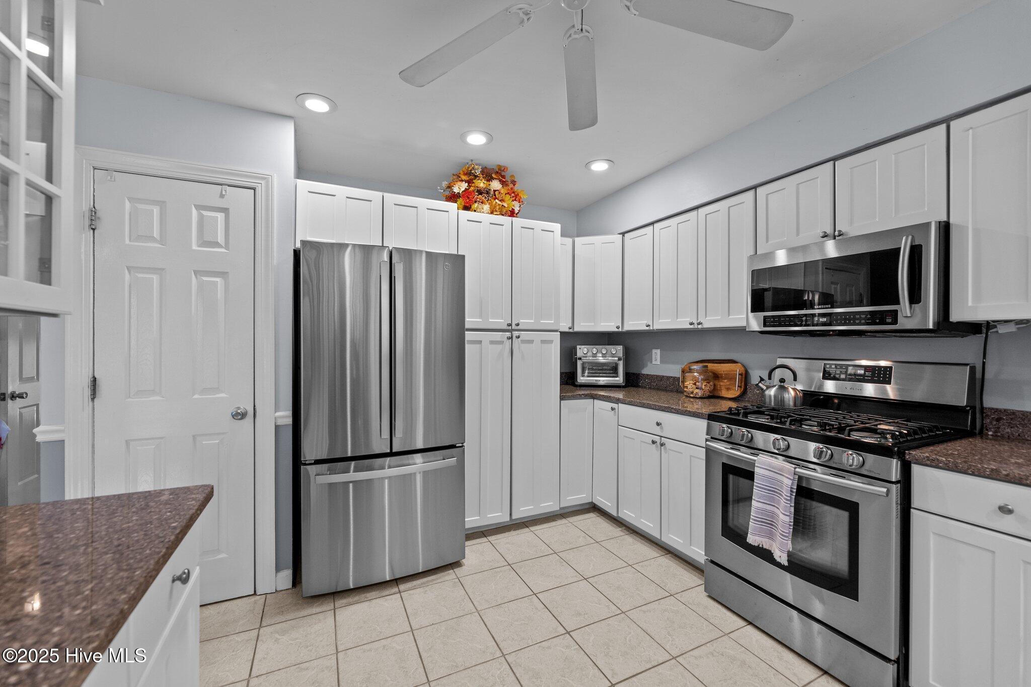 106 Windlass Way Property Photo 12