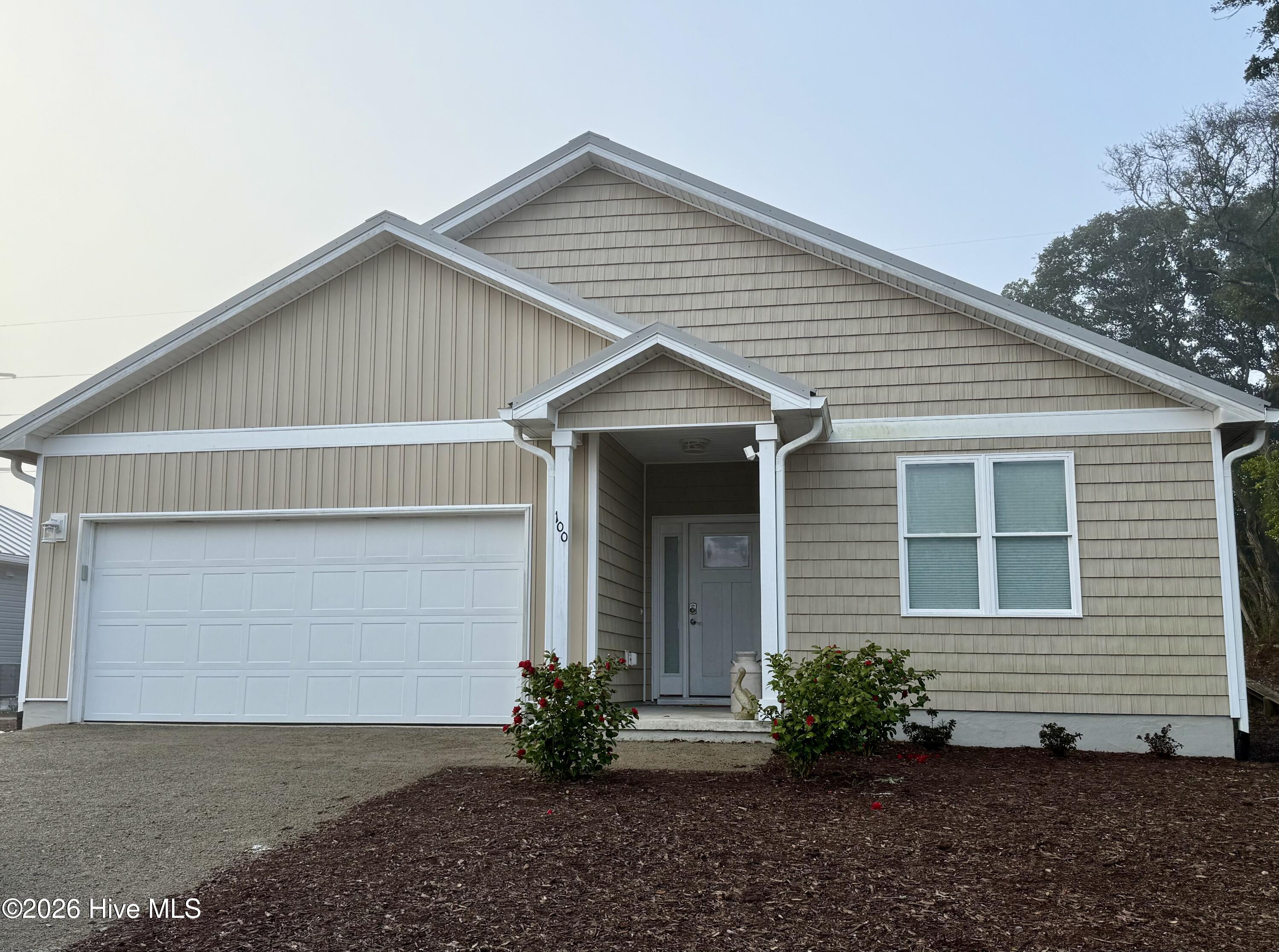 100 Evergreen Lane Property Photo 2