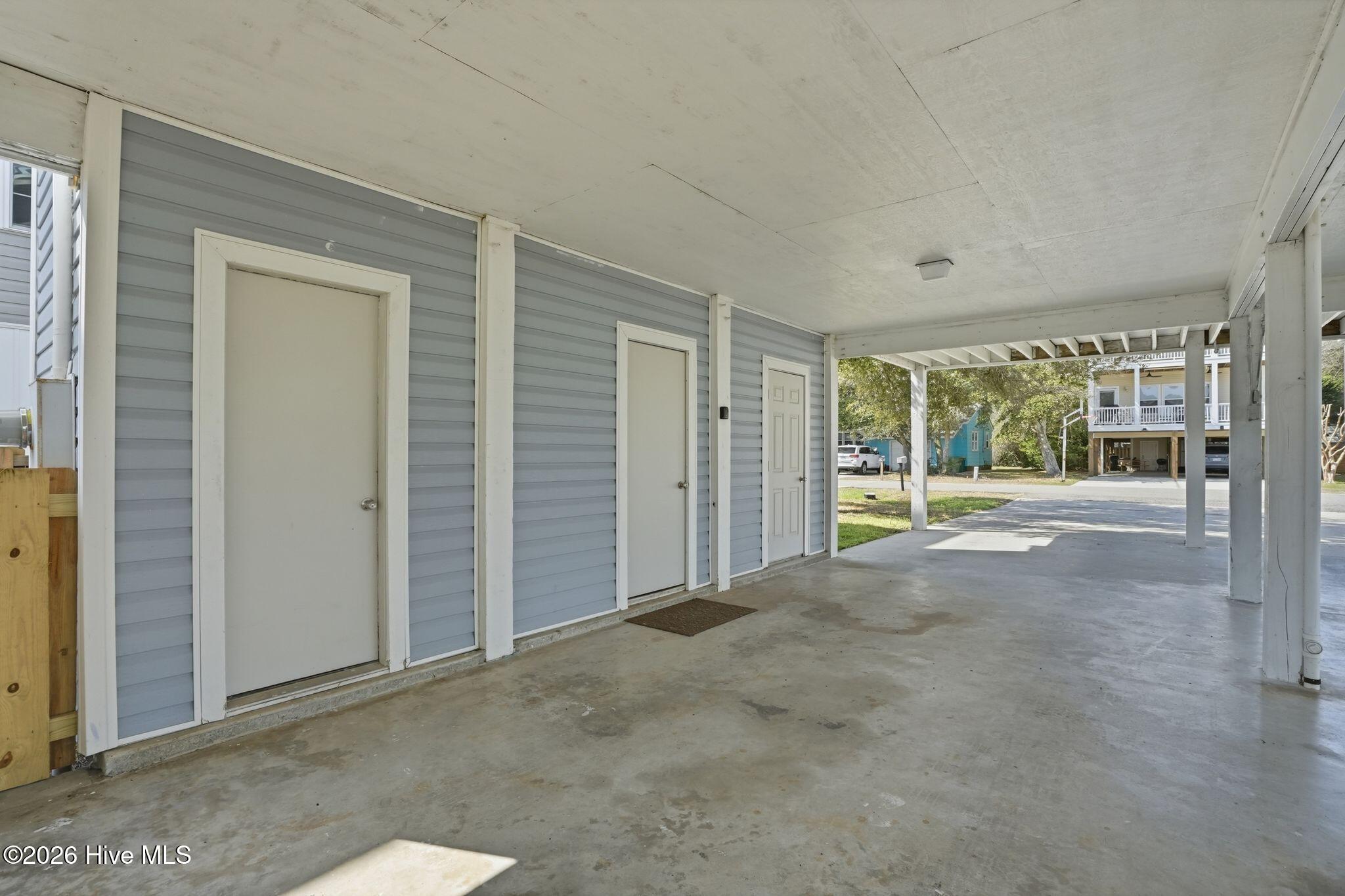 625 S Fourth Avenue Property Photo 6