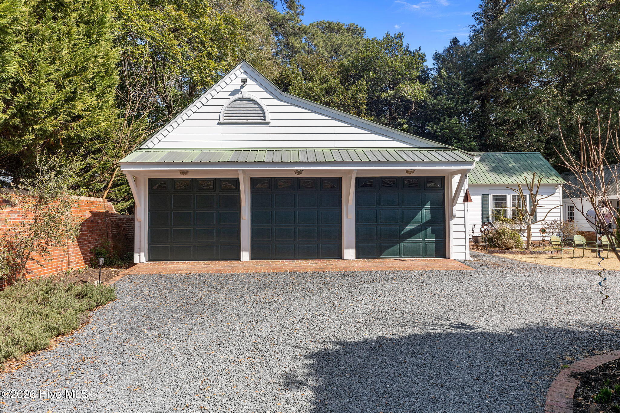 55 Linden Road Property Photo 3