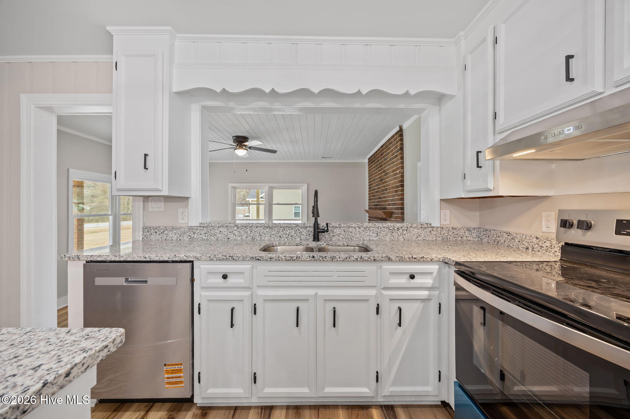 450 Camellia Street Property Photo 12