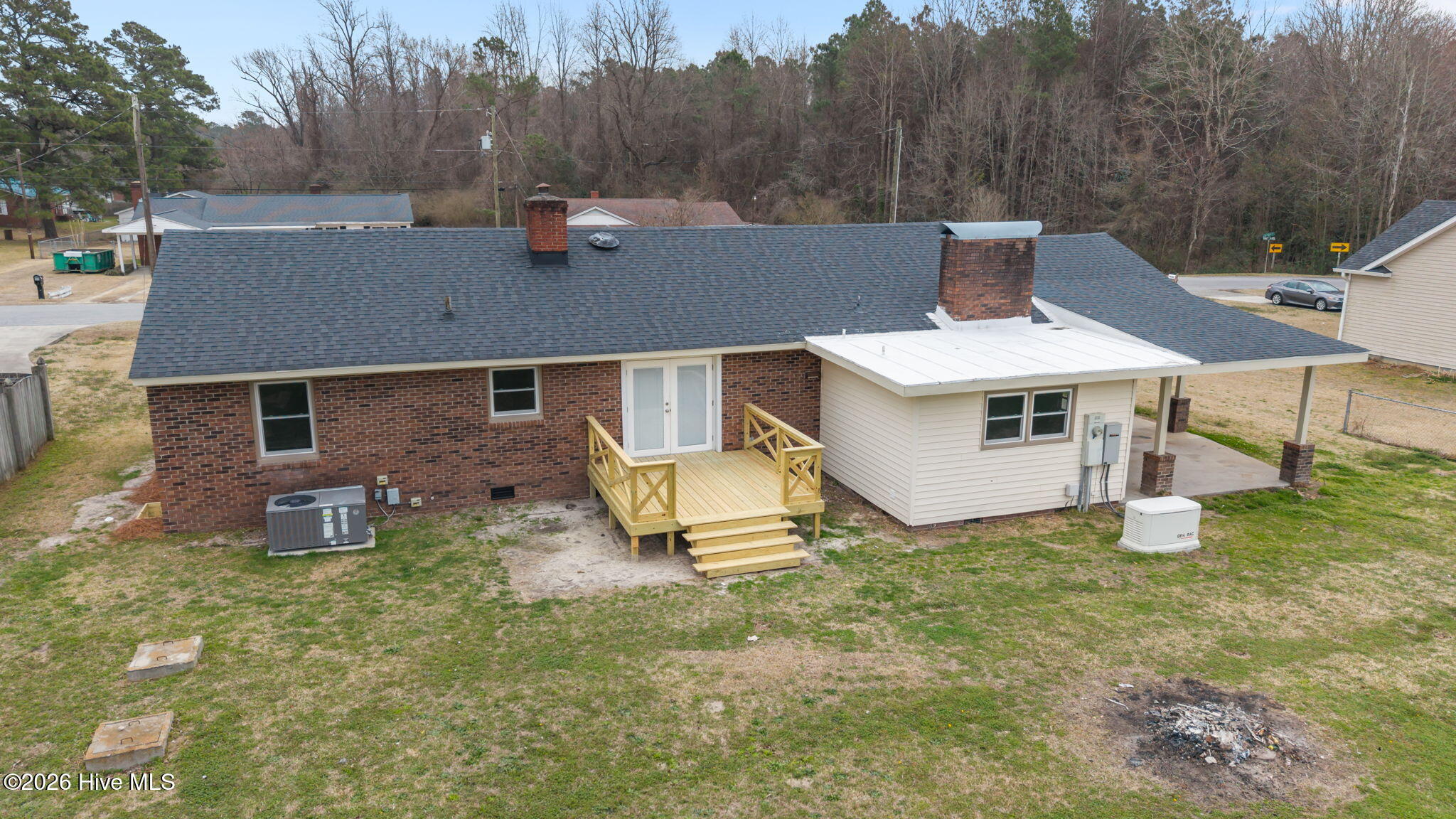 450 Camellia Street Property Photo 43