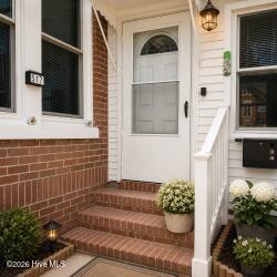 517 W North Street W Property Photo 3
