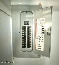 517 W North Street W Property Photo 32