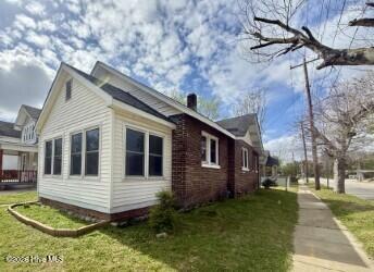 517 W North Street W Property Photo 38