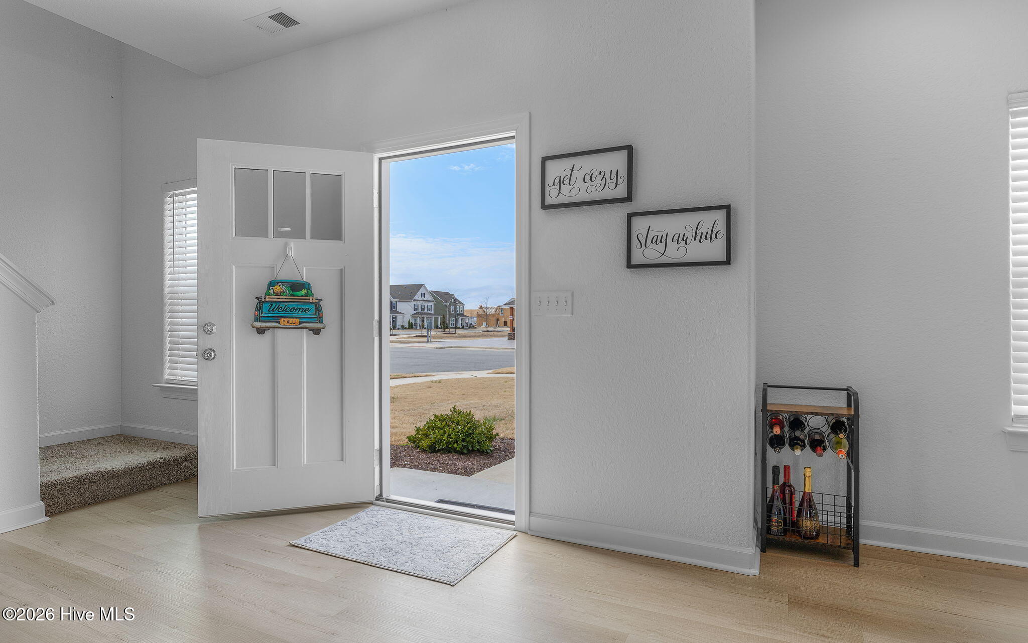 119 Iris Circle Property Photo 2