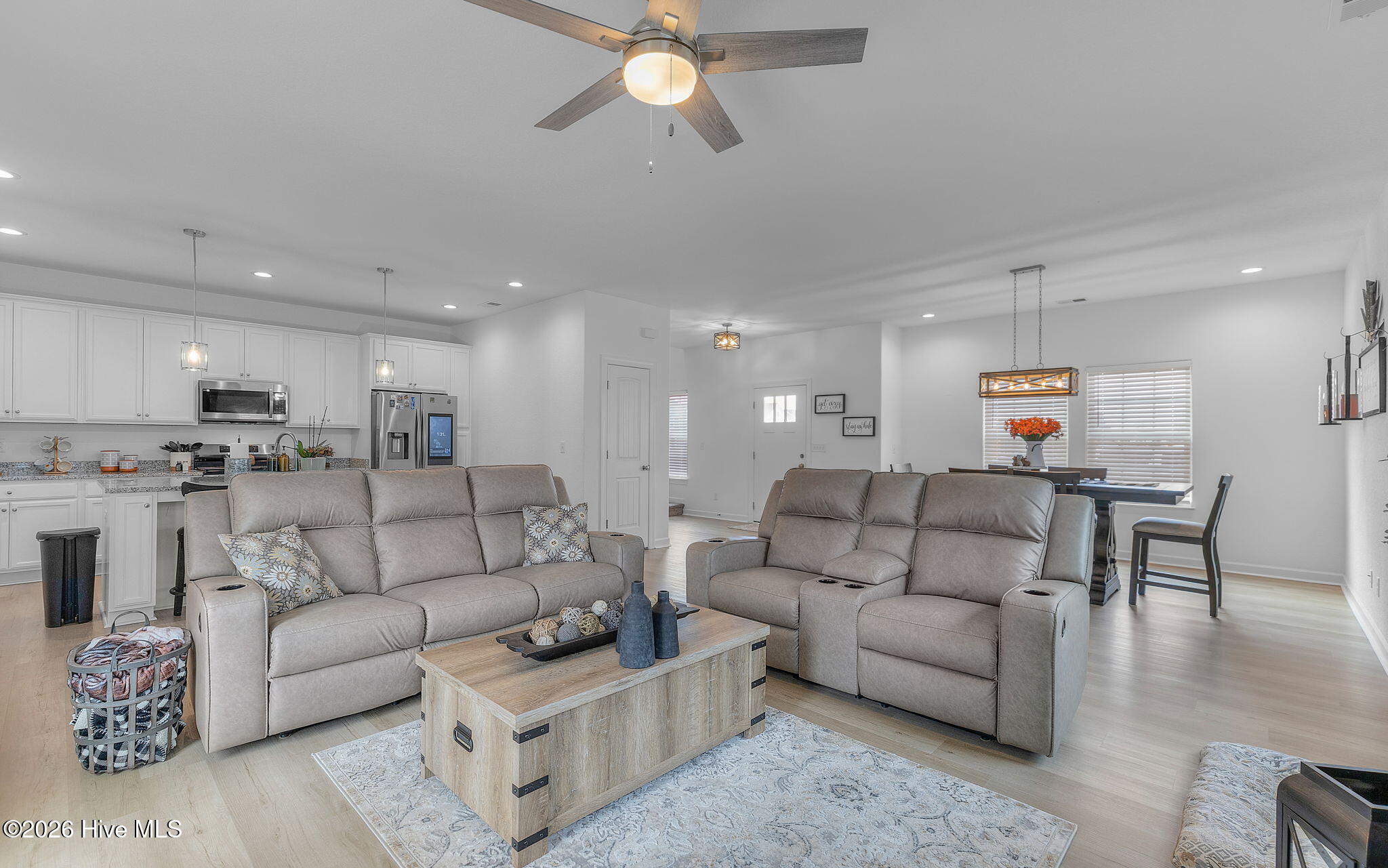119 Iris Circle Property Photo 6
