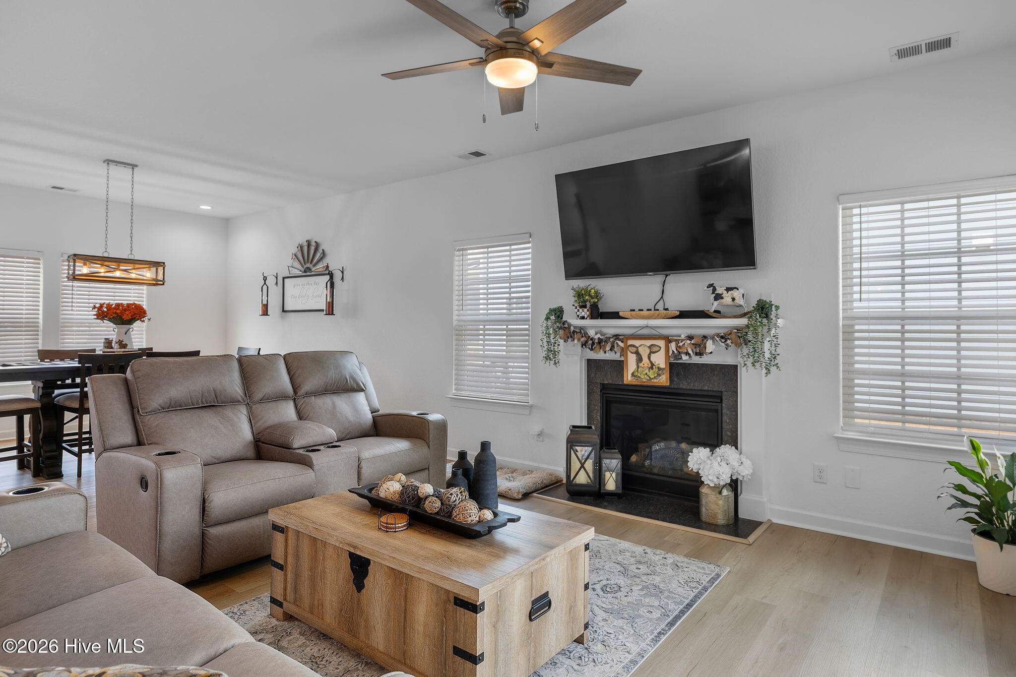 119 Iris Circle Property Photo 8