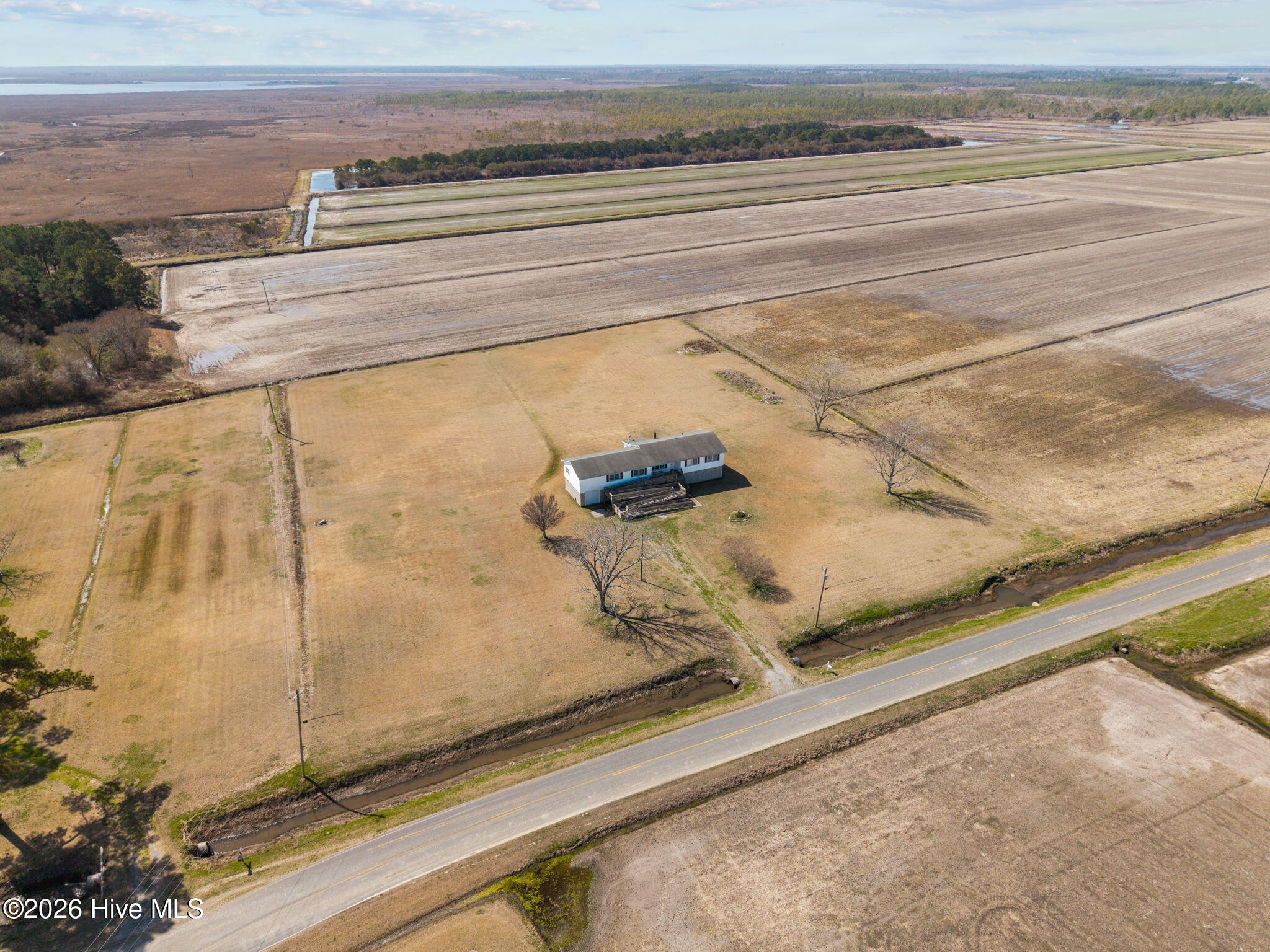 2575 White Plains Road Property Photo 2